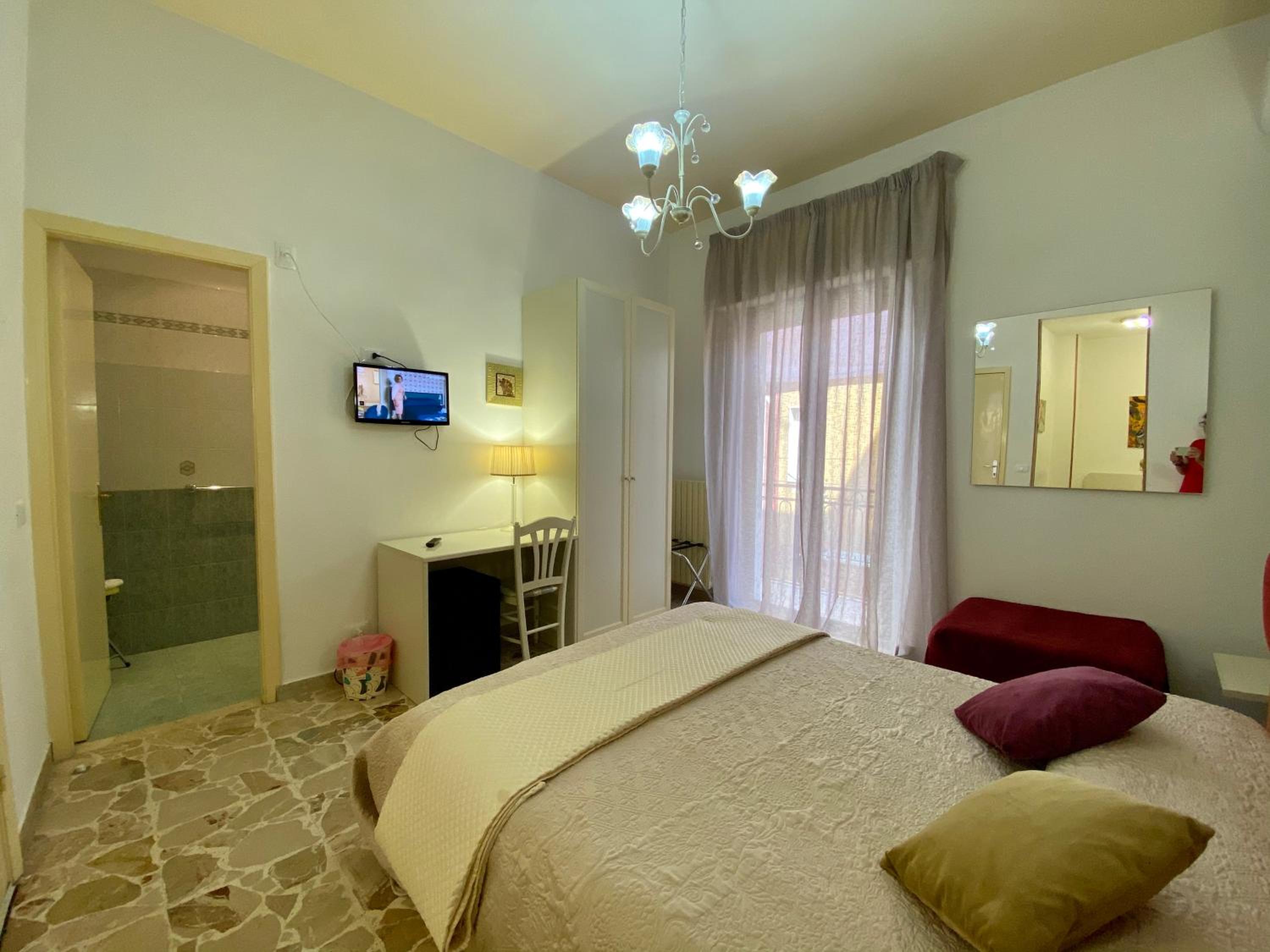 Classic Quadruple Room