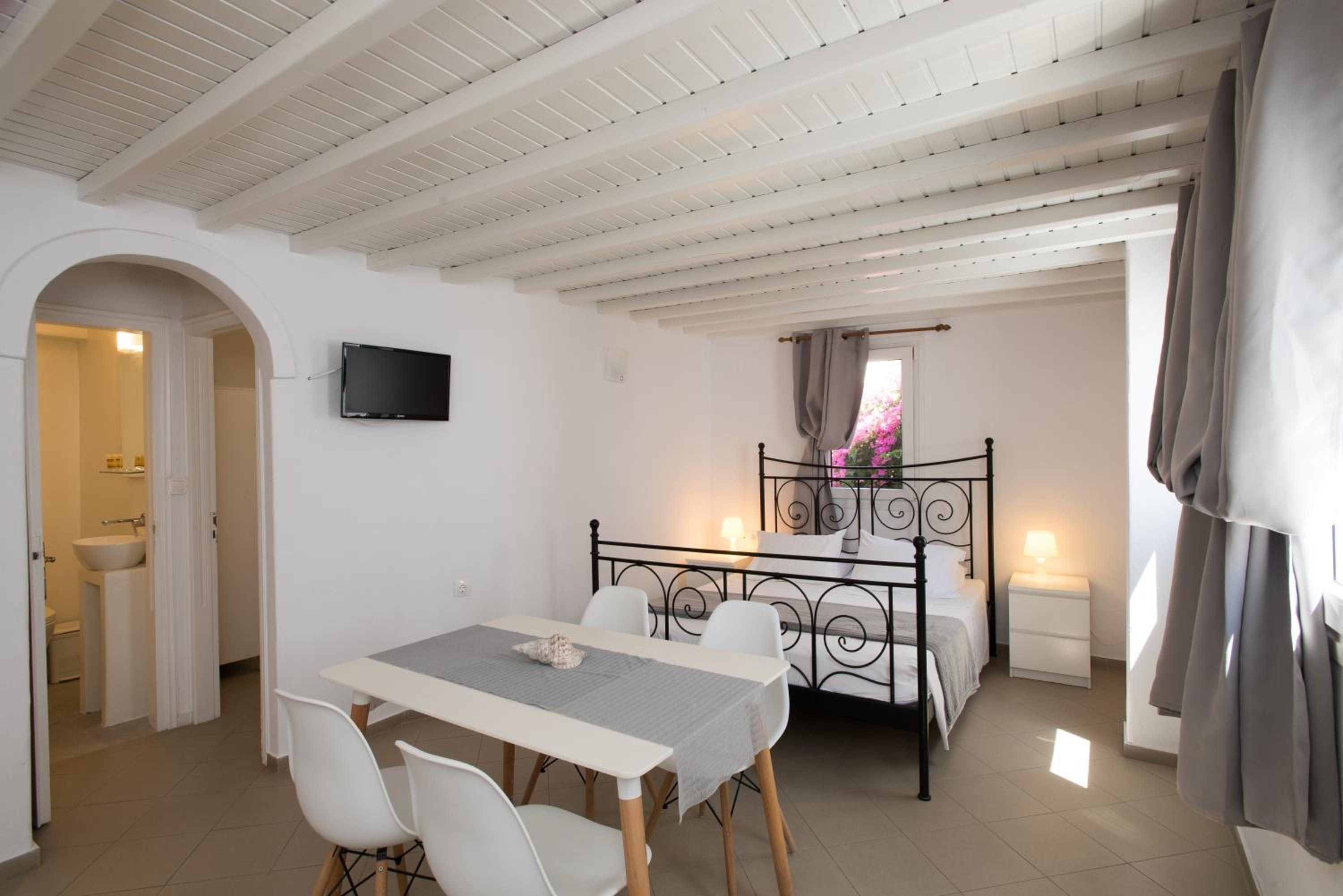 Apartment - Photo 1