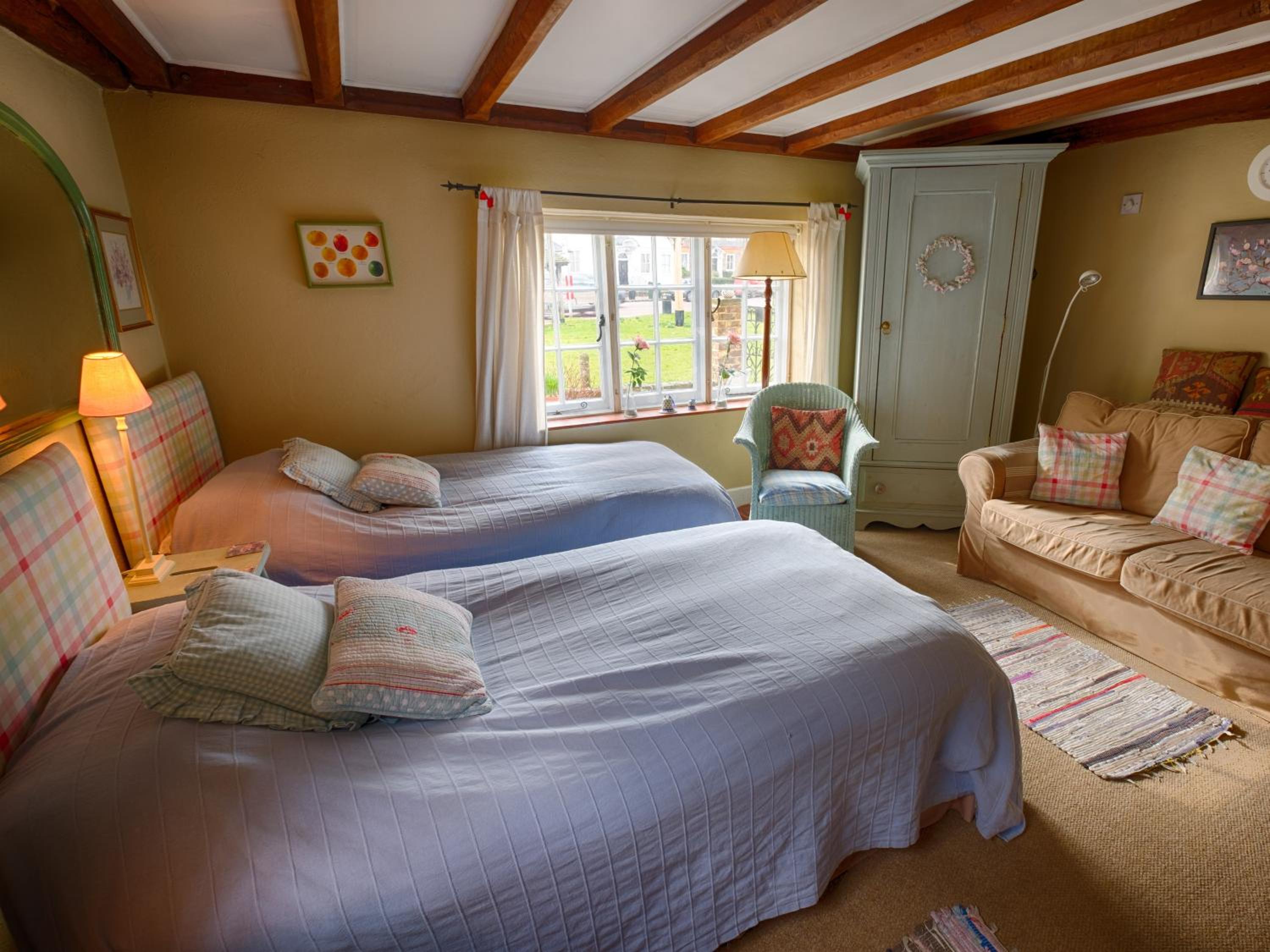 Superior Twin Room photo 3