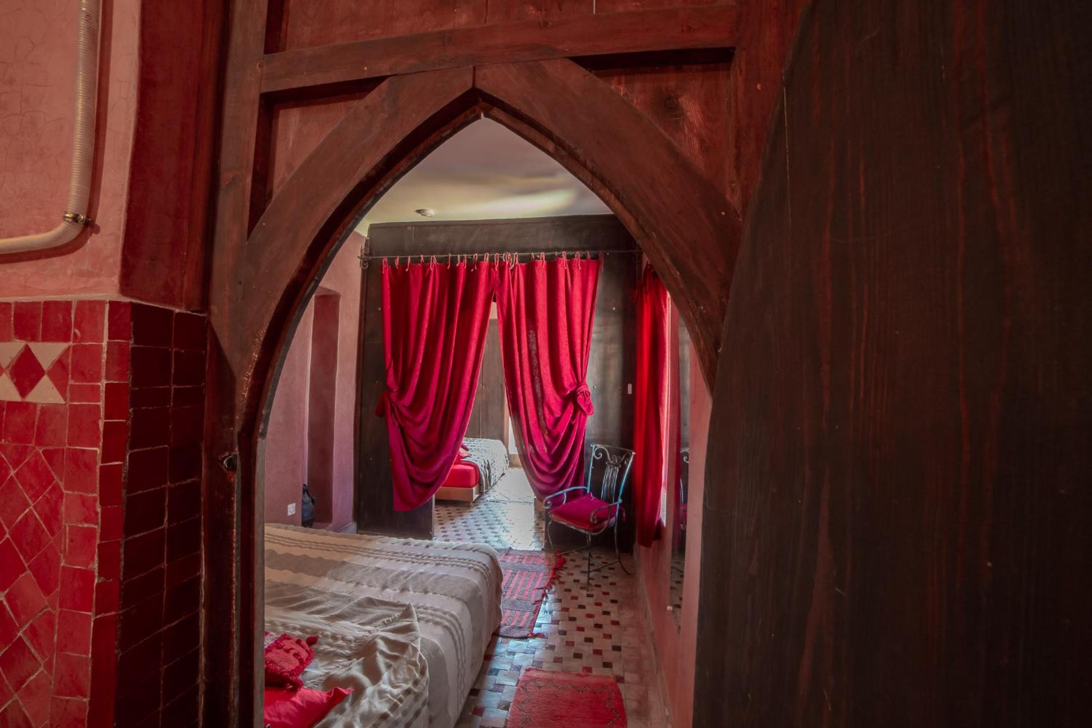 Standard Suite - Photo 1