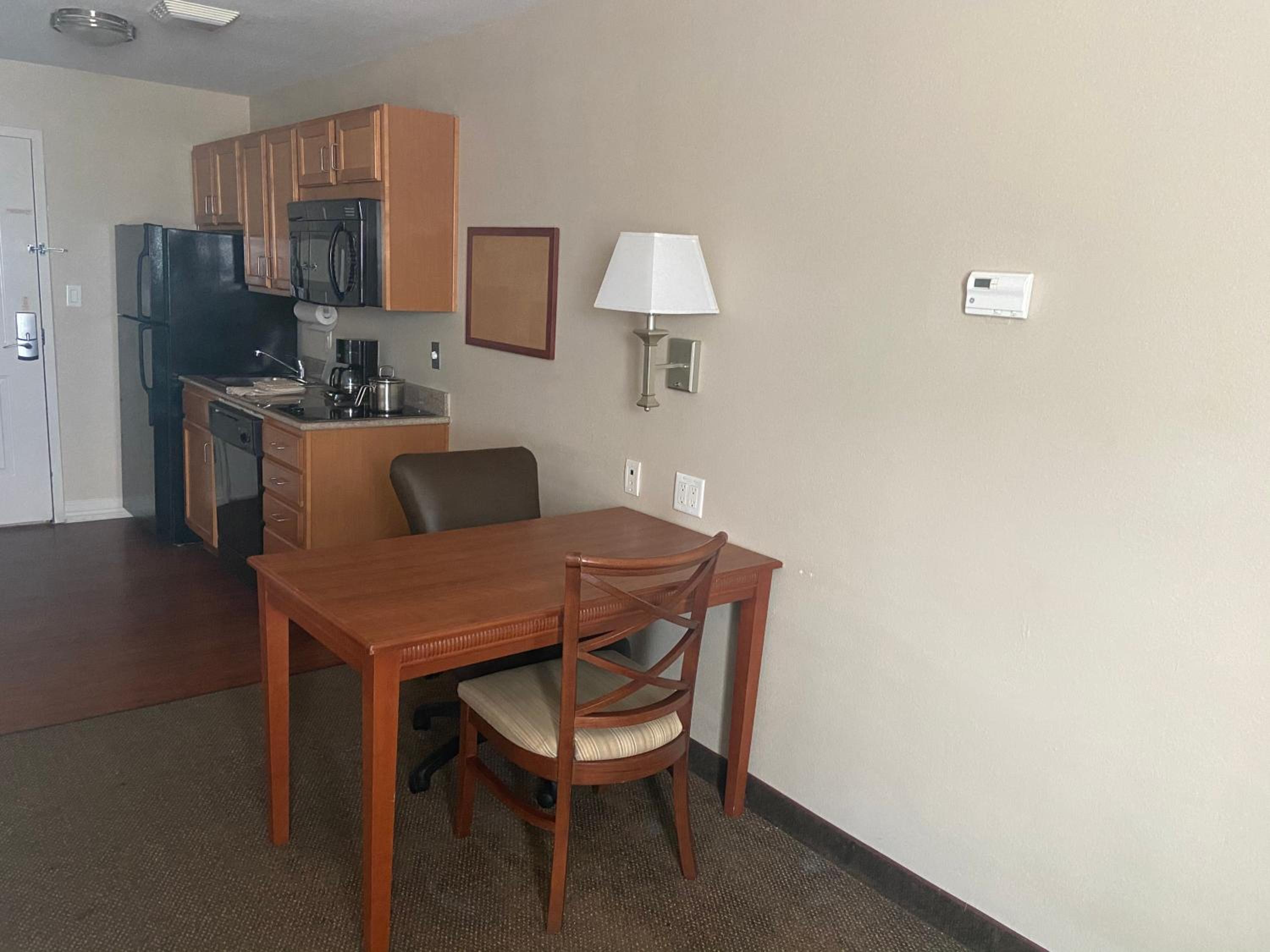 King Studio Suite - Photo 2
