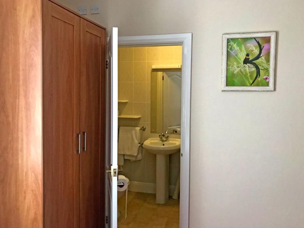 Standard Twin Room with Garden View photo 3