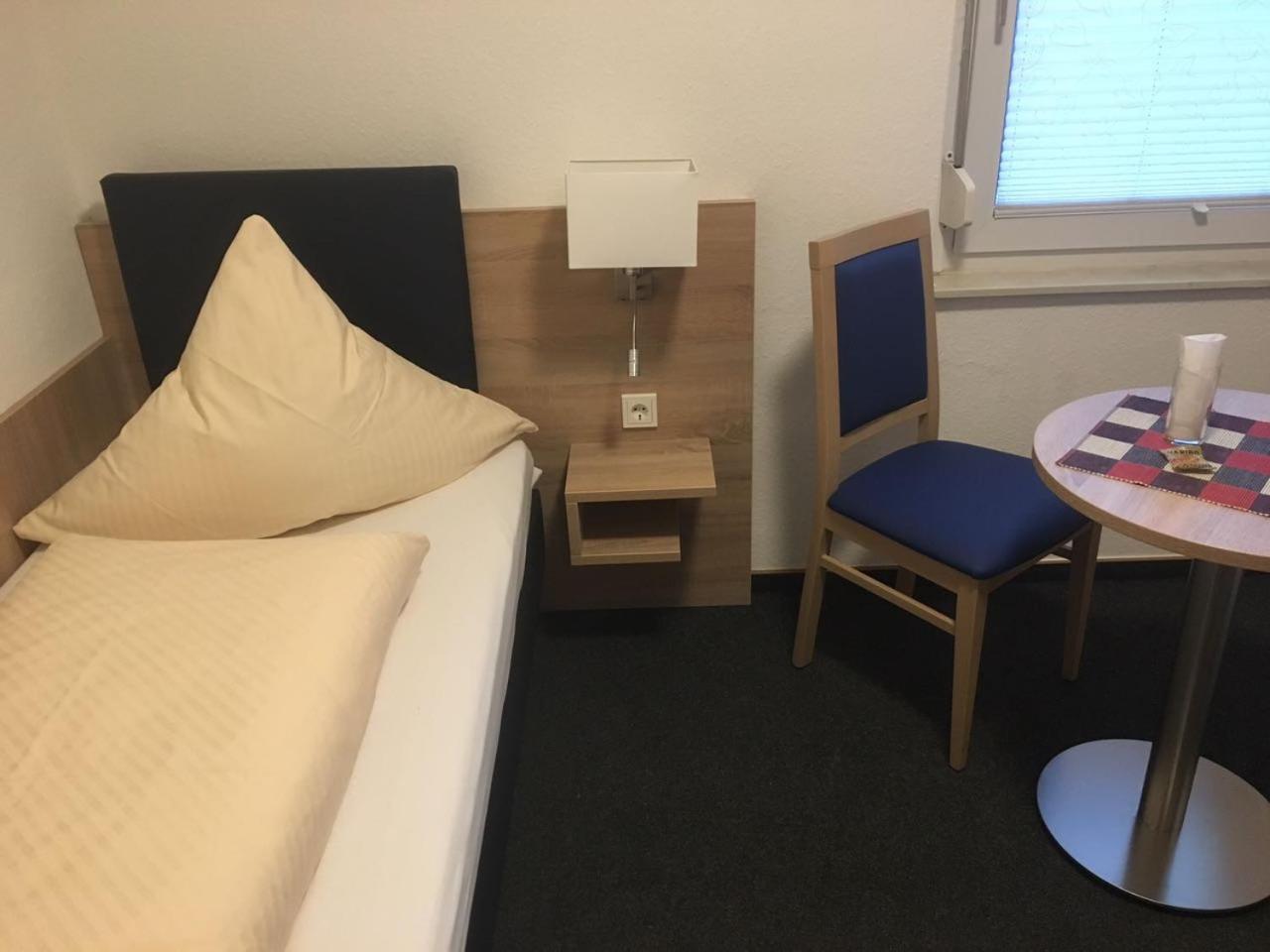 Single Room with Private Bathroom photo 1