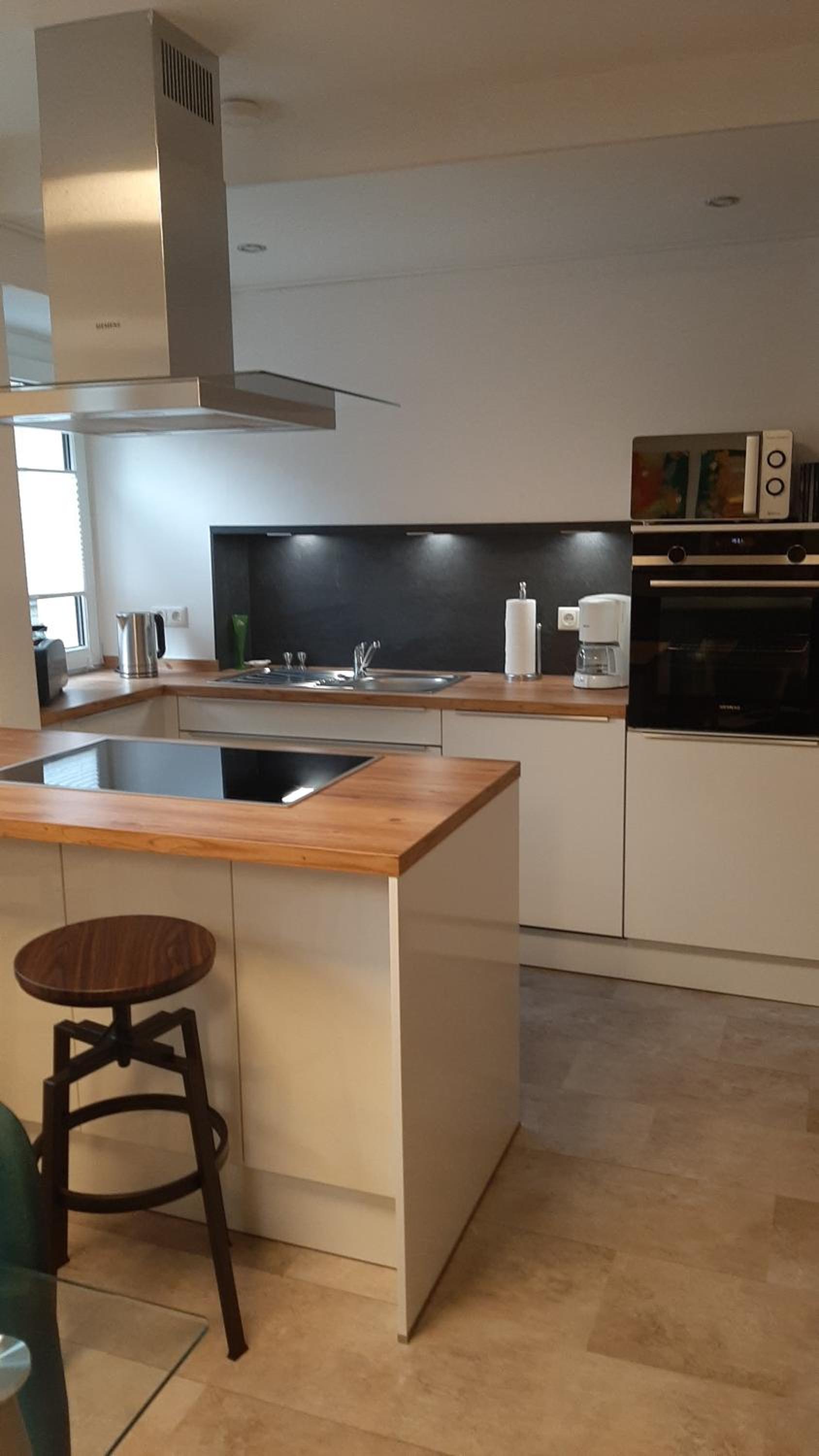 One-Bedroom Apartment - Photo 15