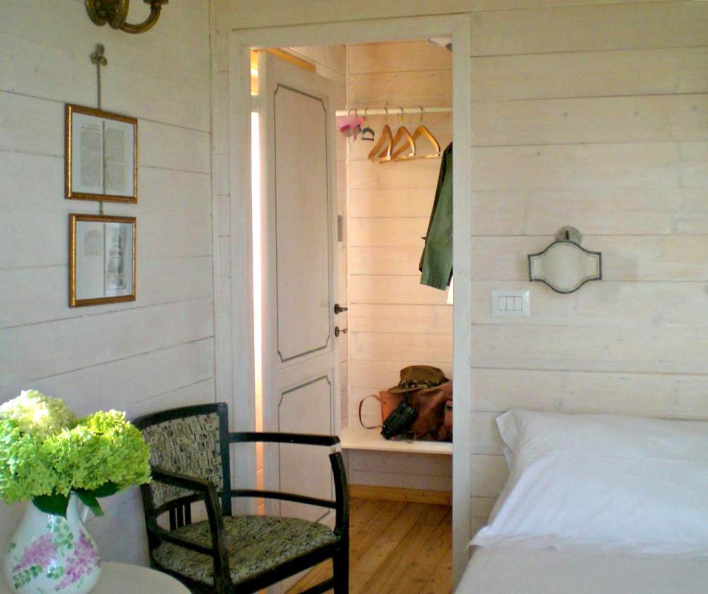 Tree House - Double Room photo 3