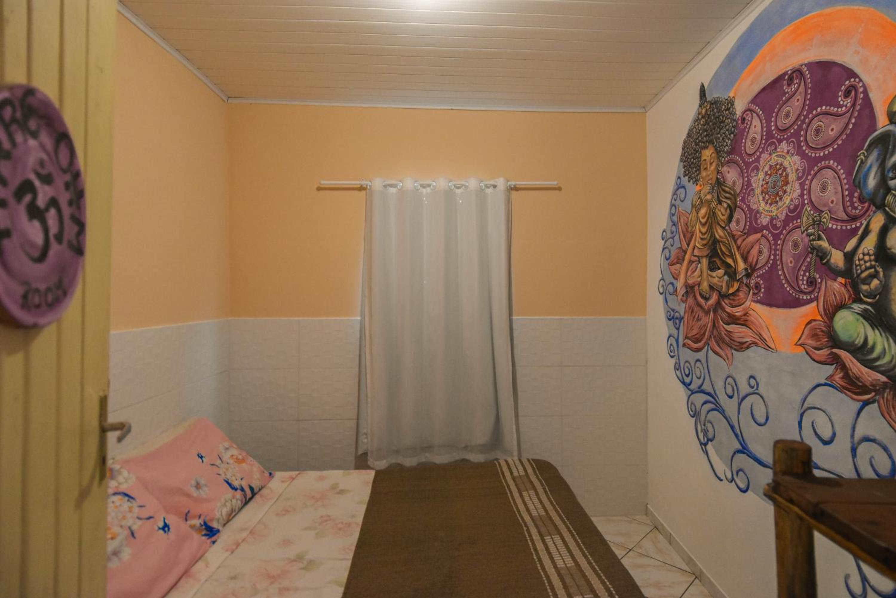 Double Room with Shared Bathroom photo 2