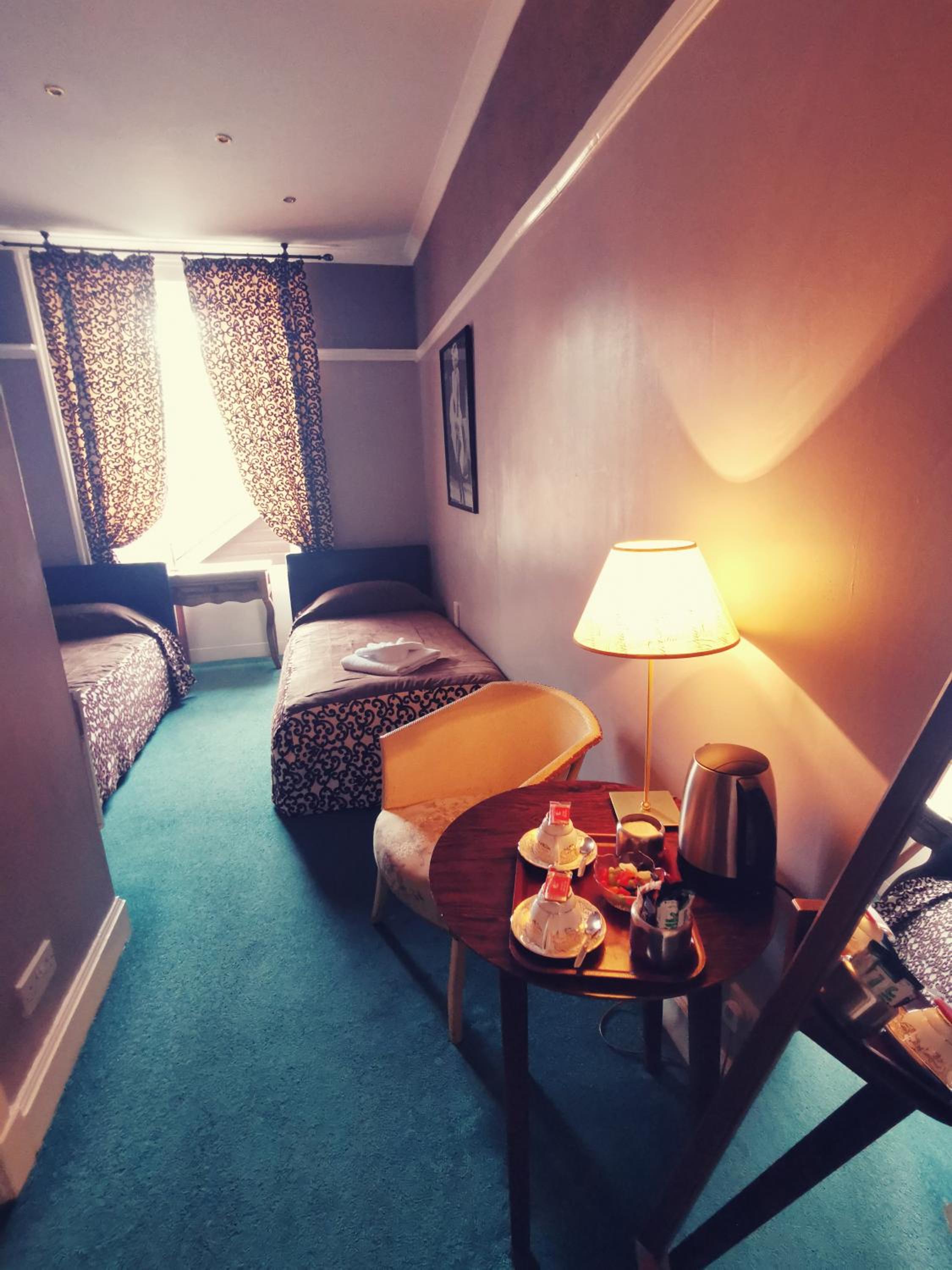 Standard Twin Room photo 1