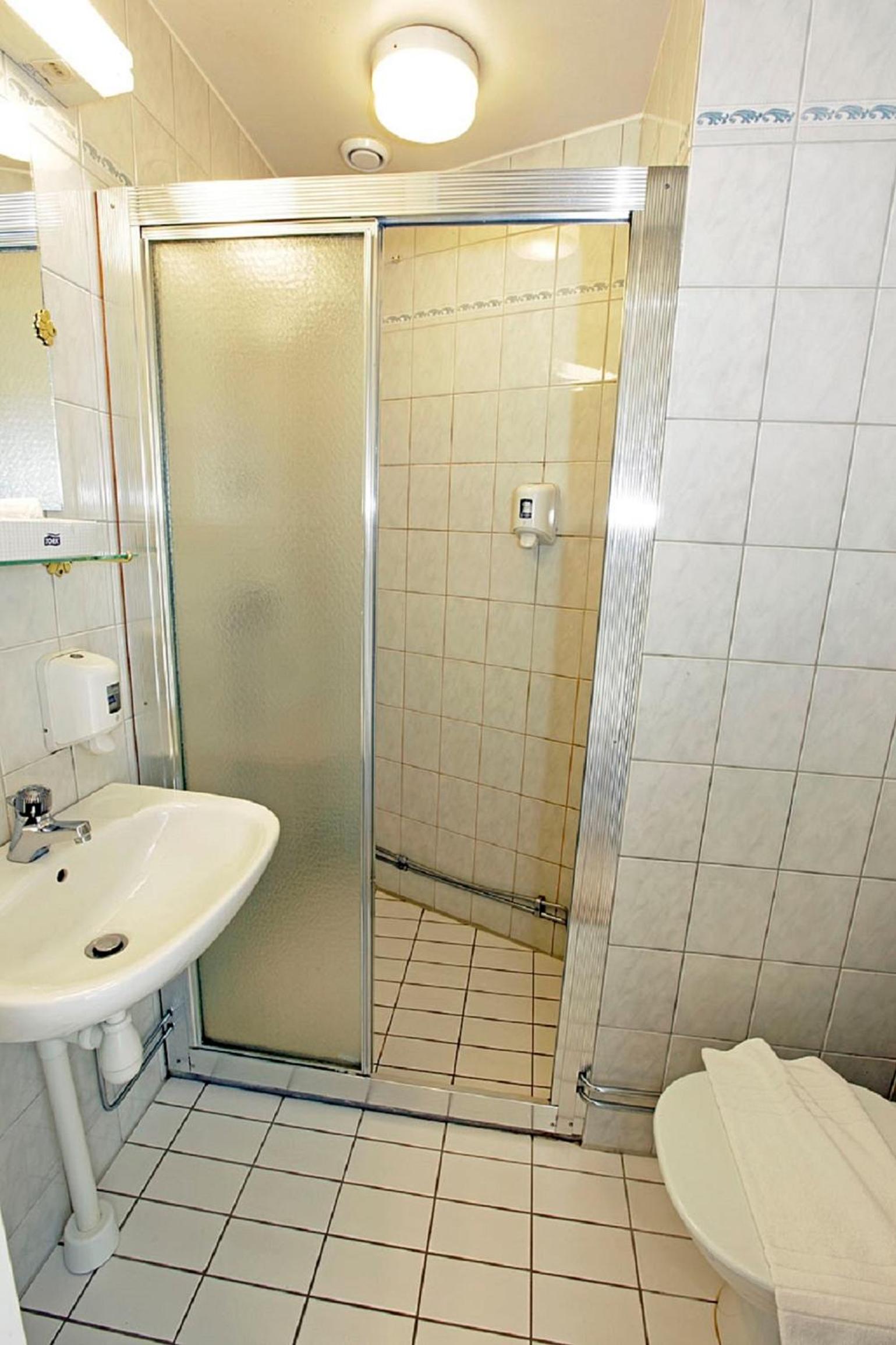 Double Room - Photo 3