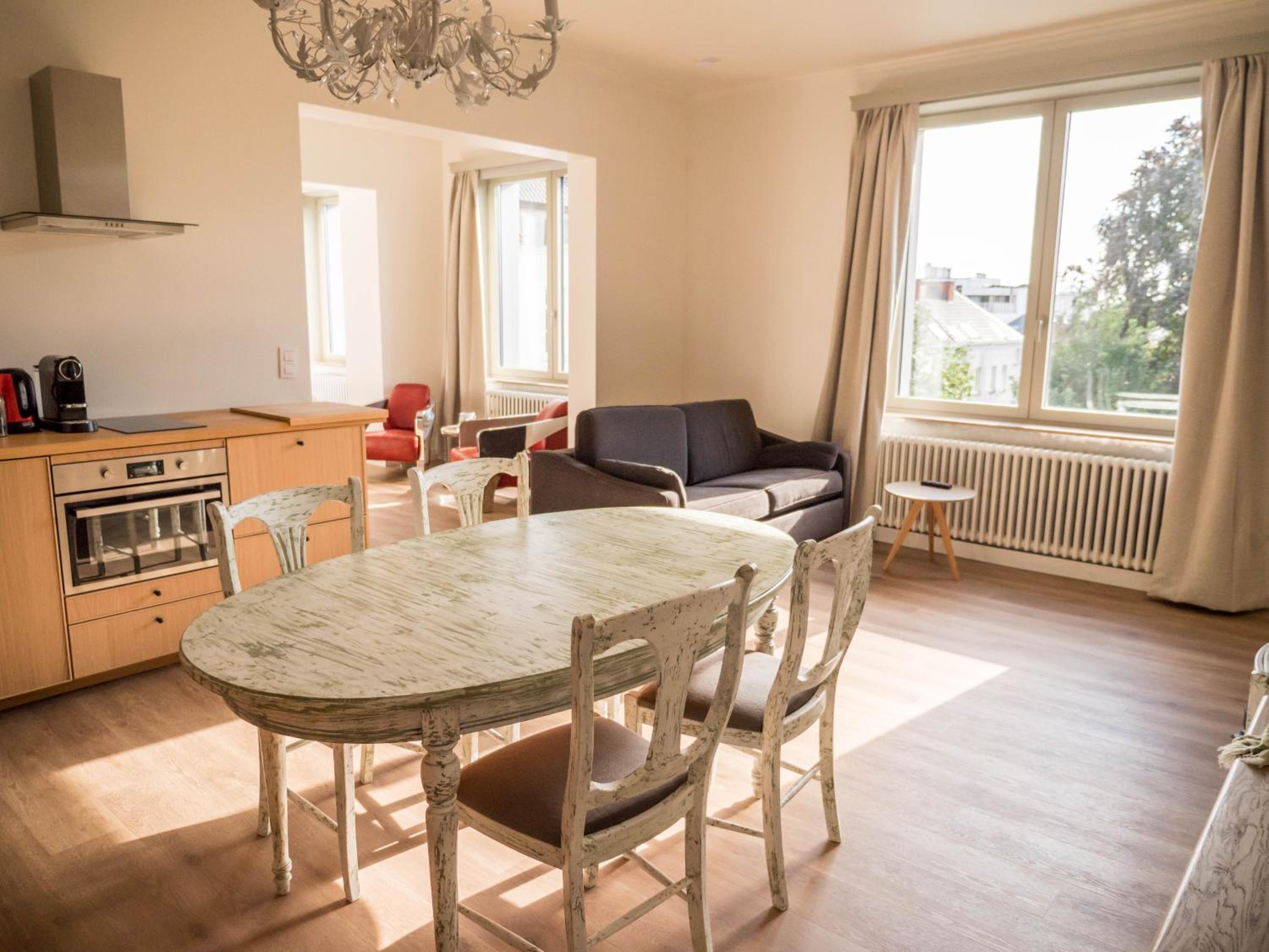 Studio Apartment - Photo 6