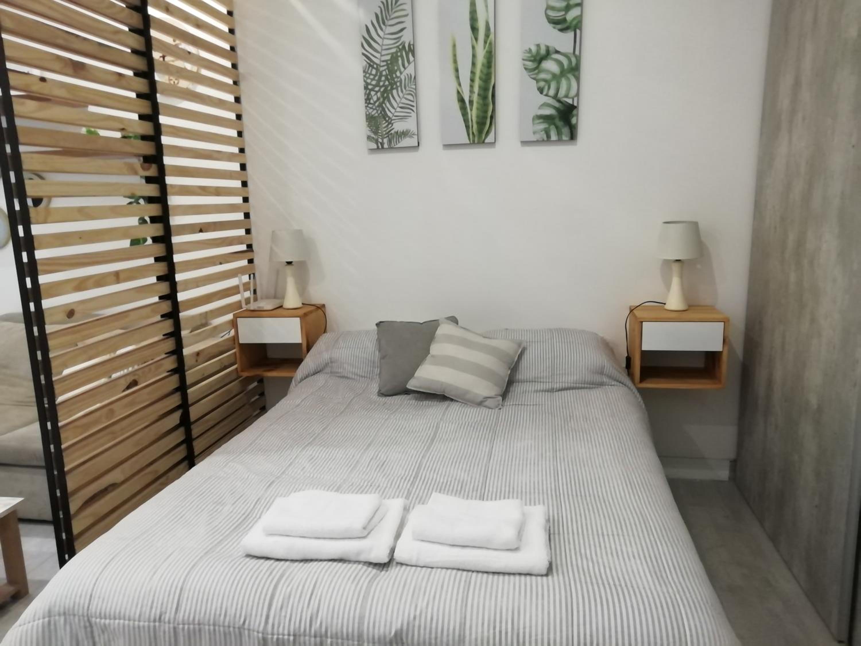 One-Bedroom Apartment photo 2