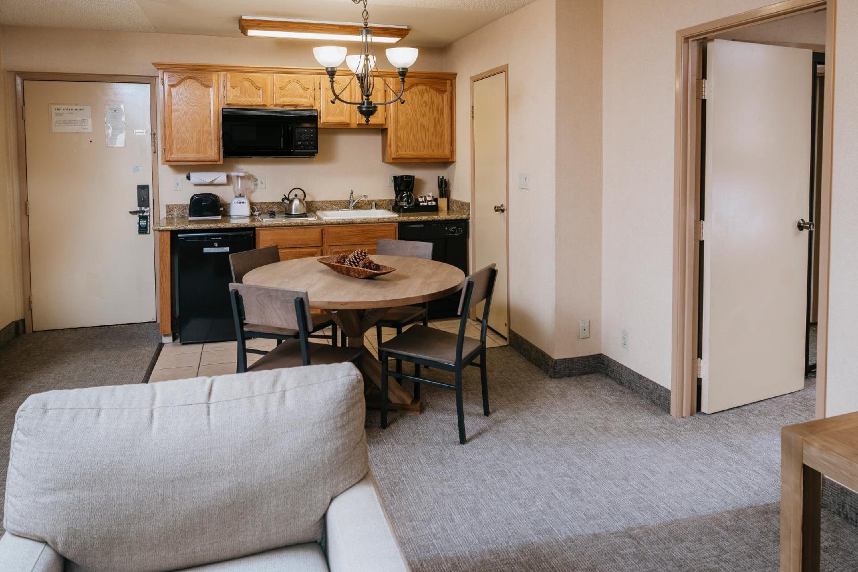 One-Bedroom Condo - Photo 3