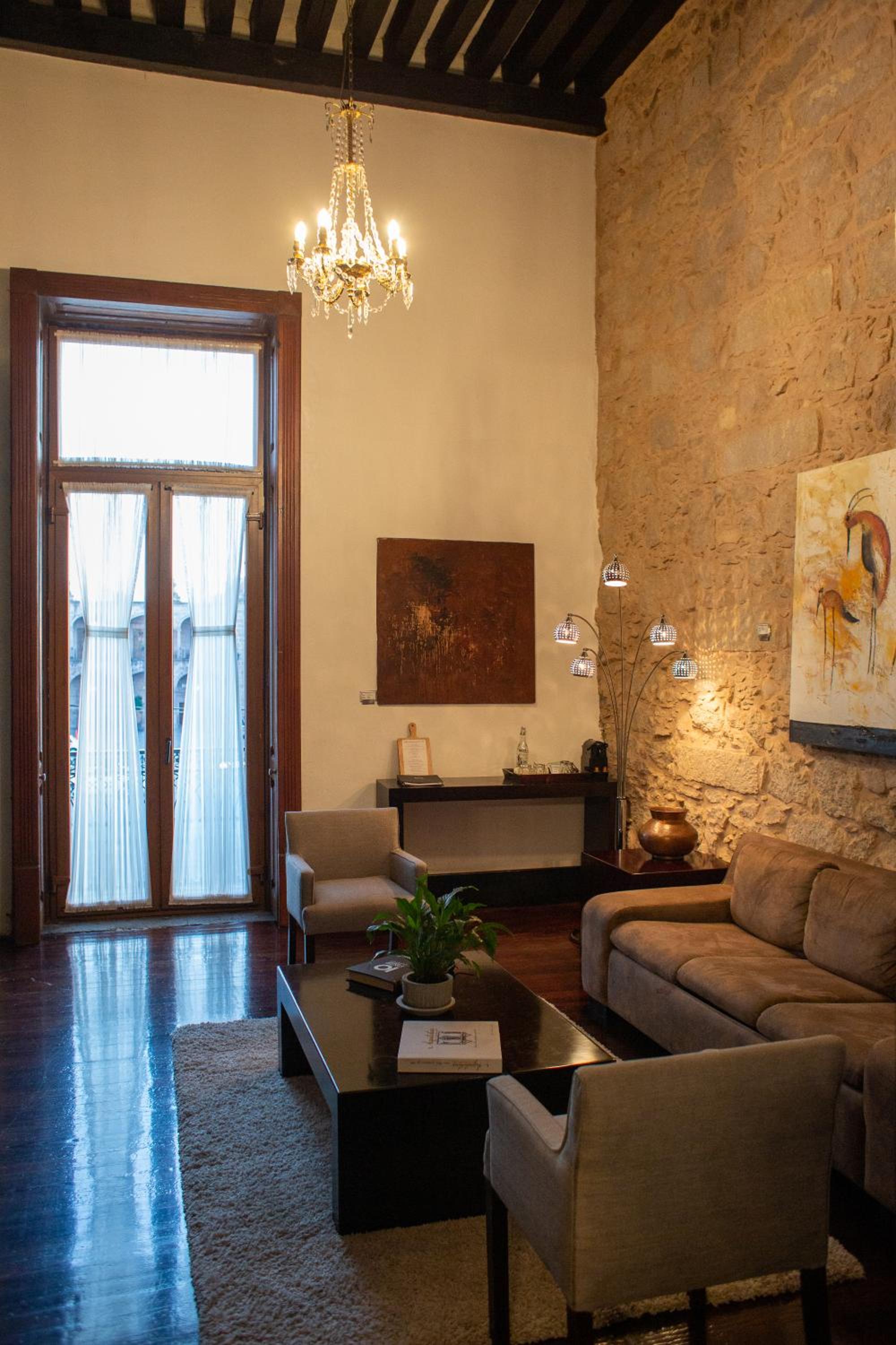 Suite with Balcony - Photo 1