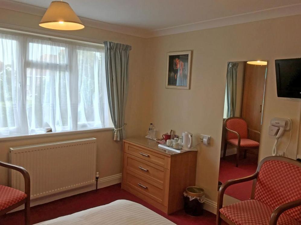 Double Room with Private Bathroom photo 3