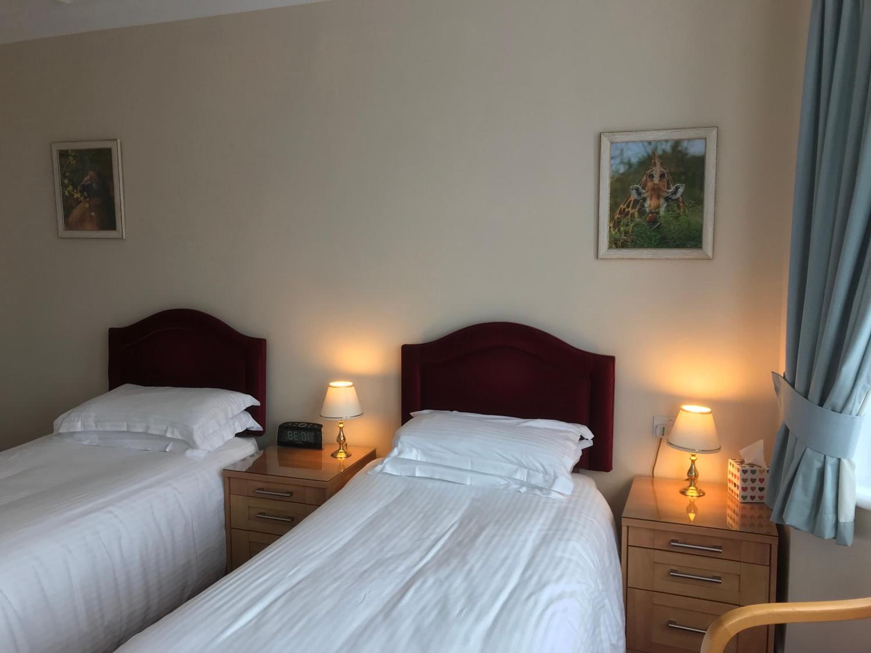 Small Twin Room photo 2