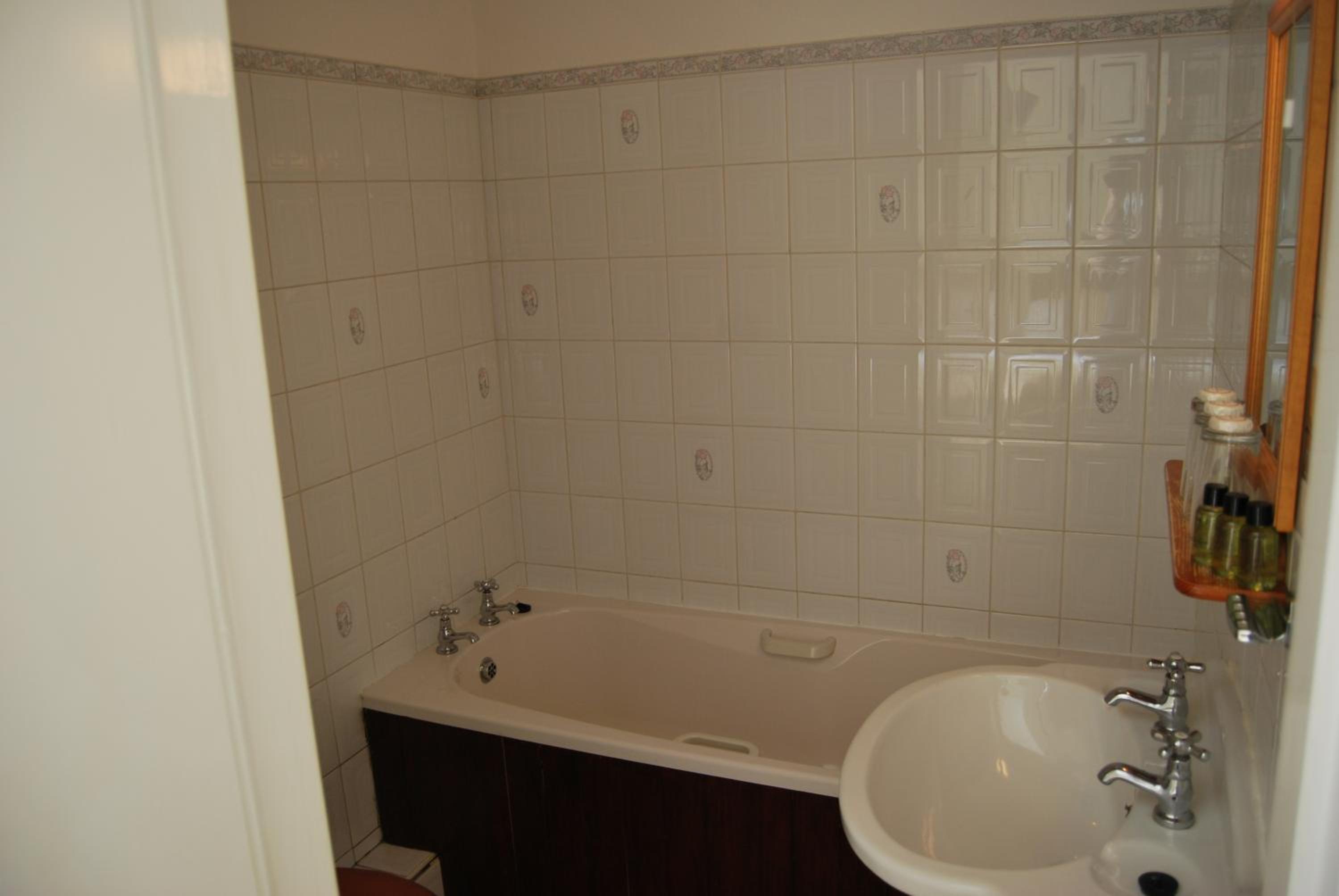 Triple Room with Bath photo 3