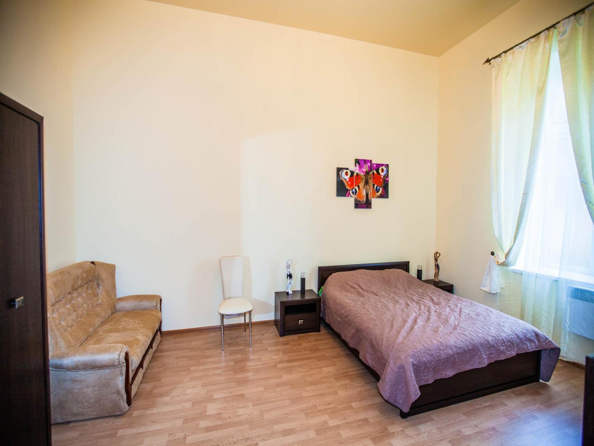 Apartment photo 2