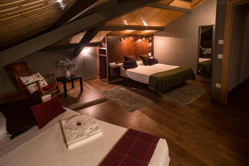 Triple Room - Main Building - Photo 8