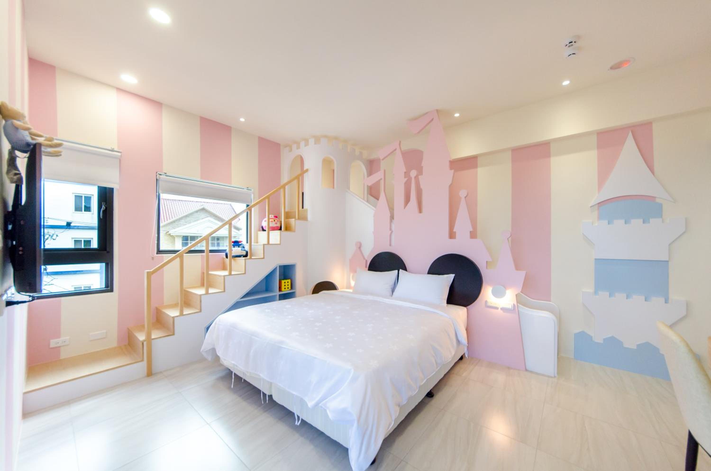 Deluxe Double Room with Castle View