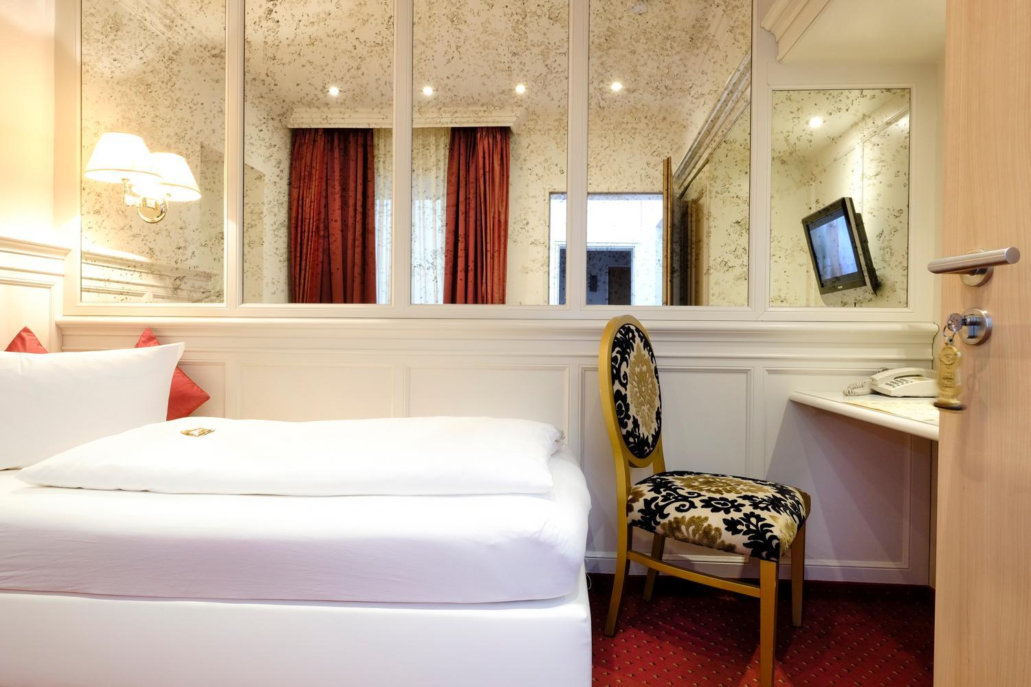 Economy Single Room