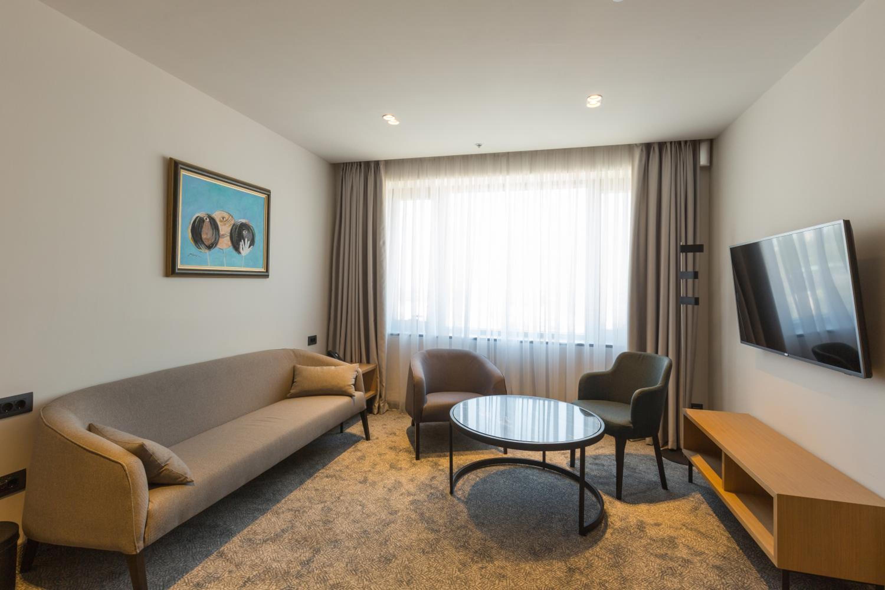 Deluxe Apartment - Photo 2