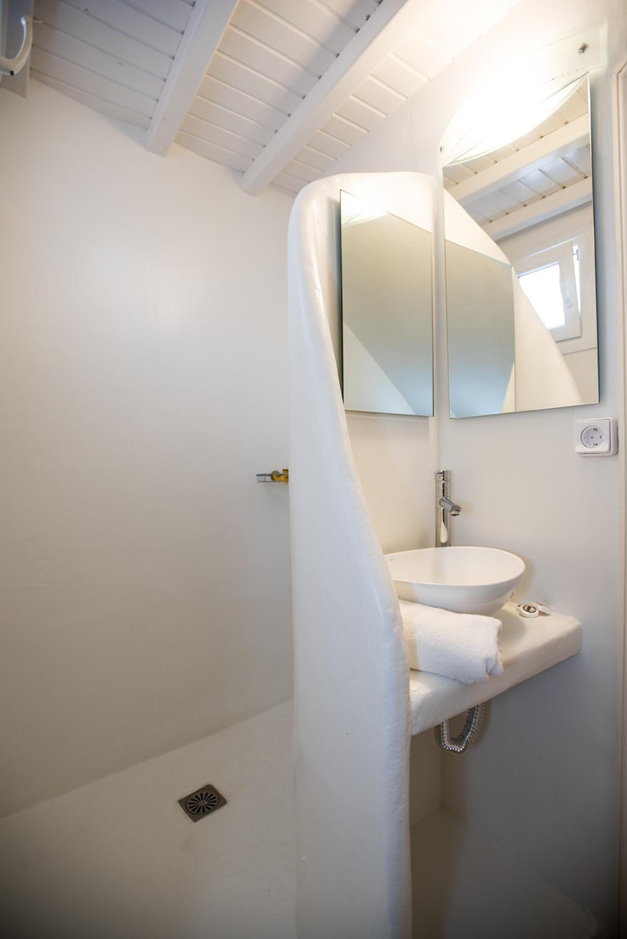 Studio (2-3 Adults) - Photo 2