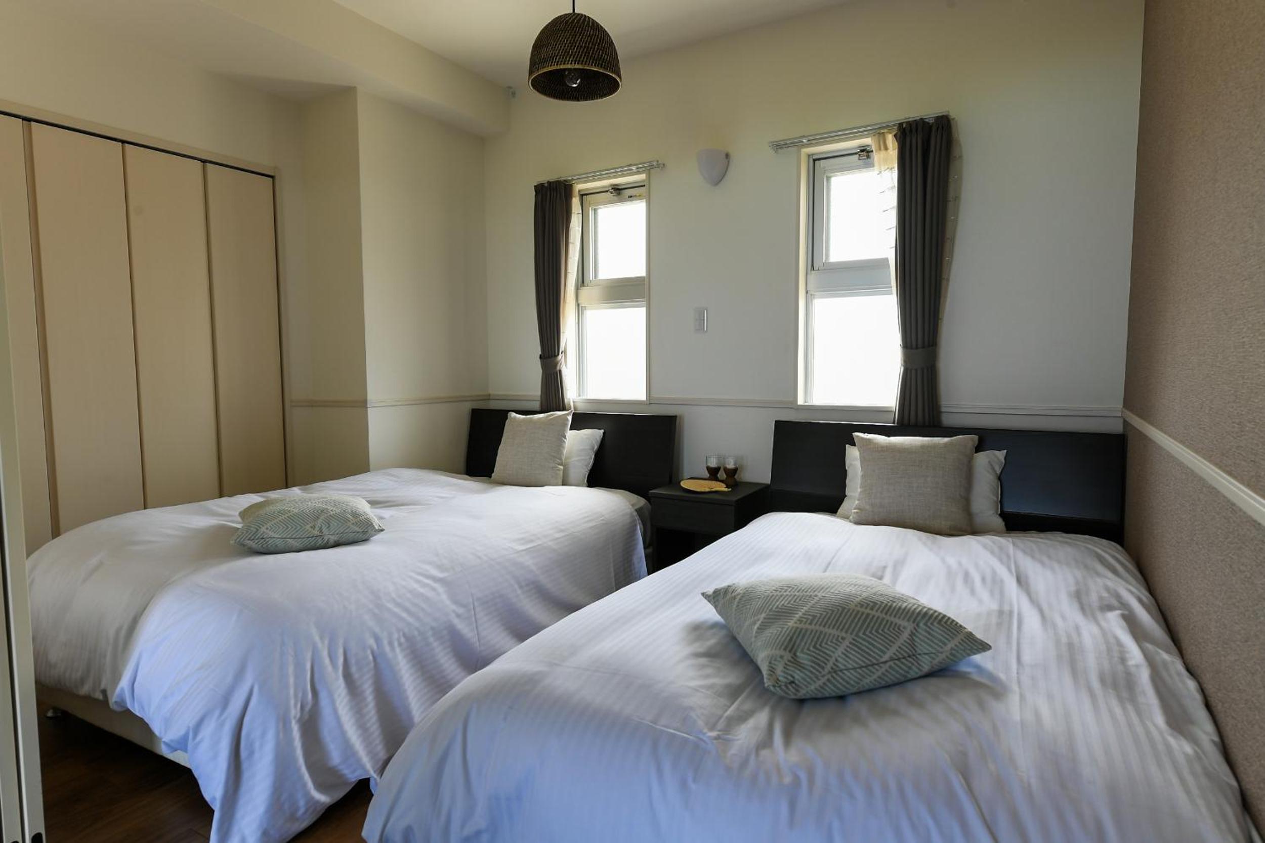 Deluxe Room with Sea View (Private Jacuzzi, Washing Machine) - Photo 15