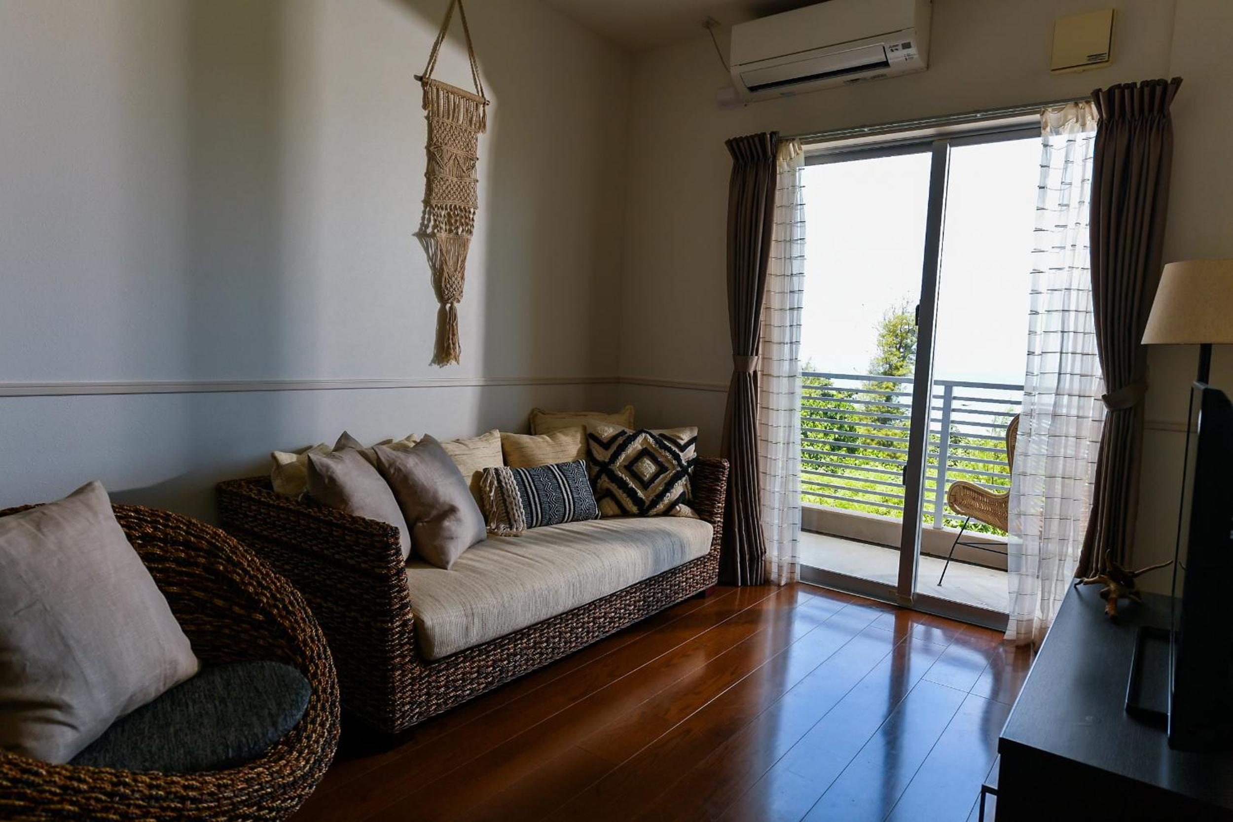 Standard Room with Sea View (Private Jacuzzi, Washing Machine) - Photo 1