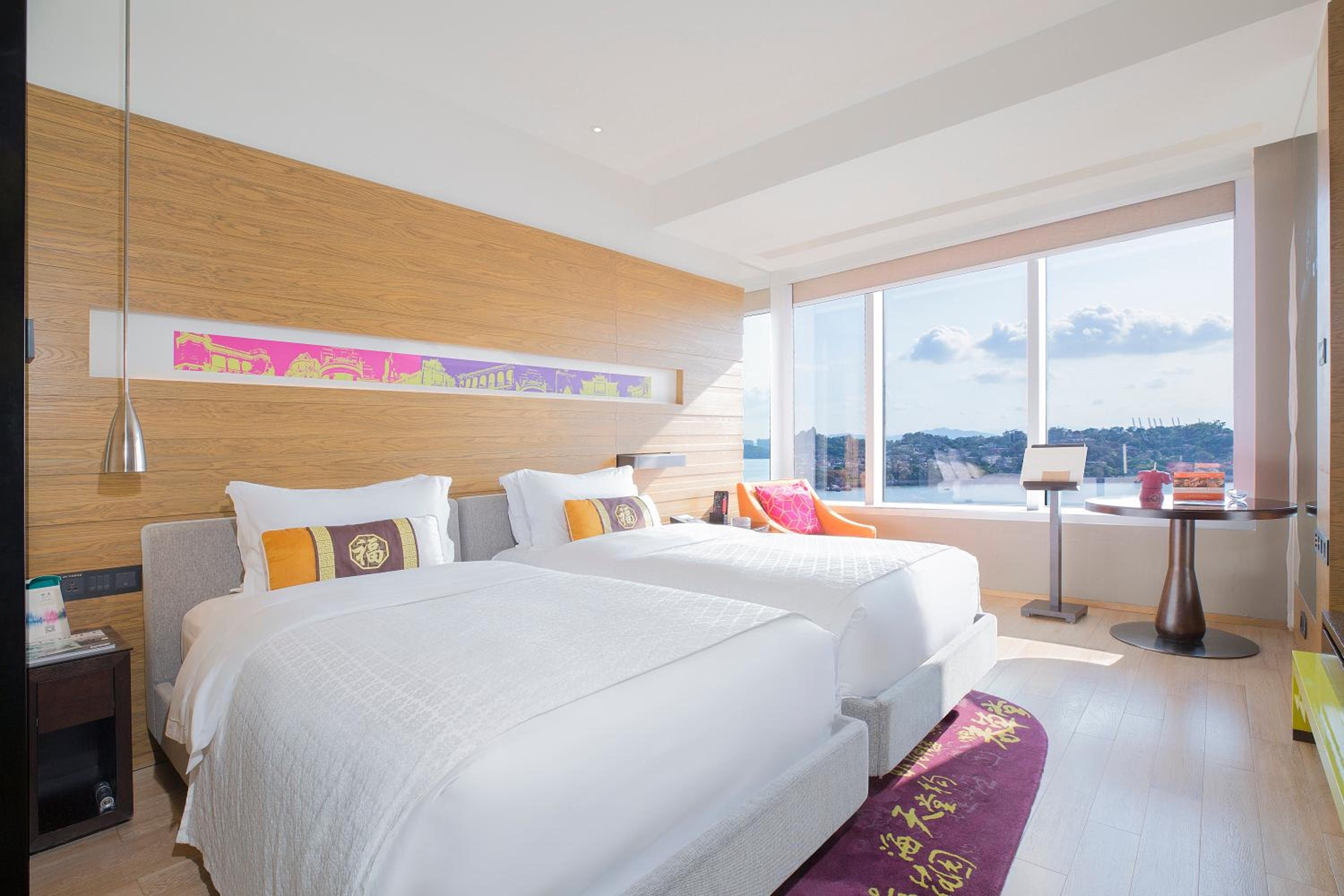Superior Twin Room with Sea View - Photo 5