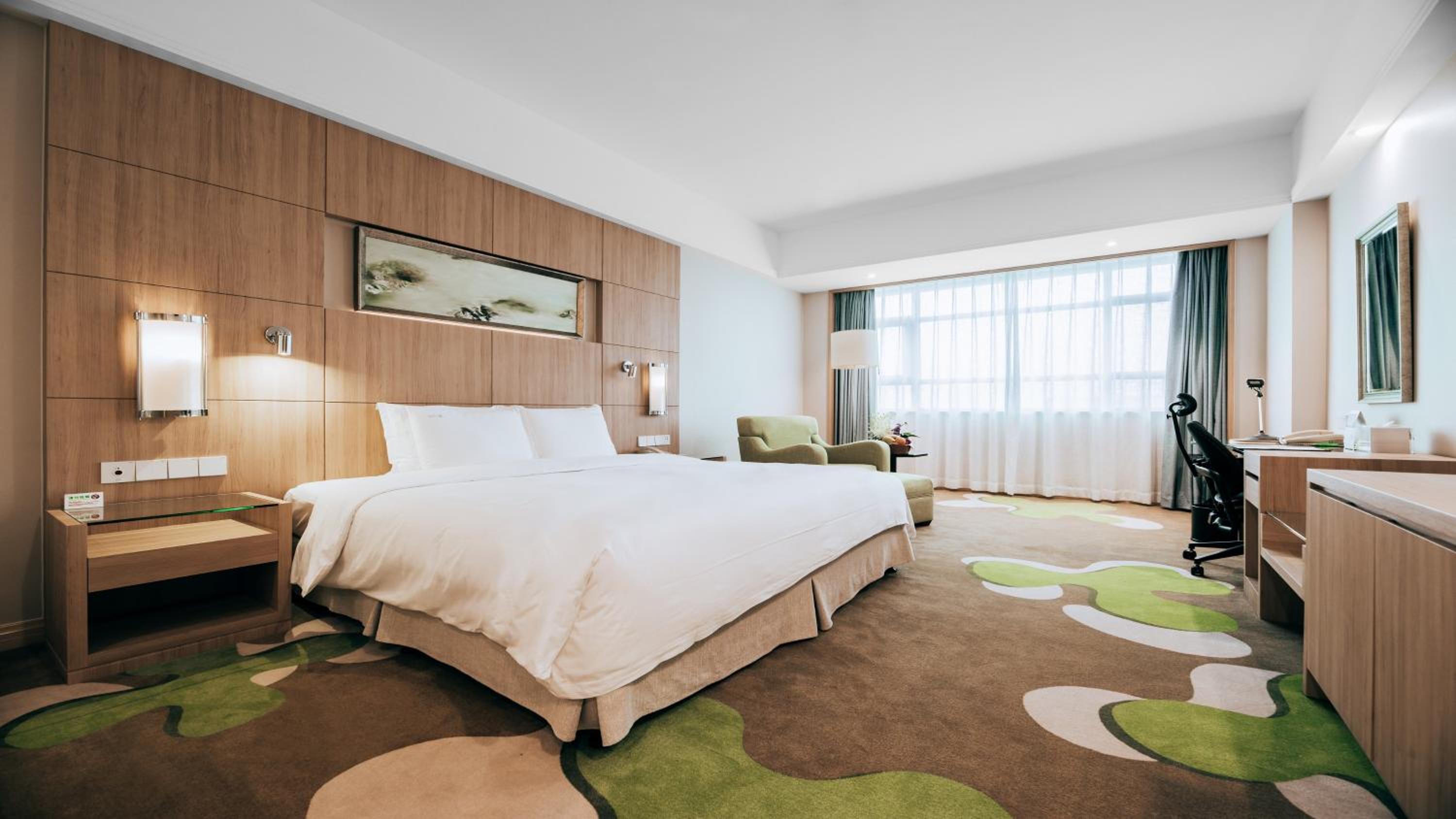 Standard King Room with Garden View photo 2
