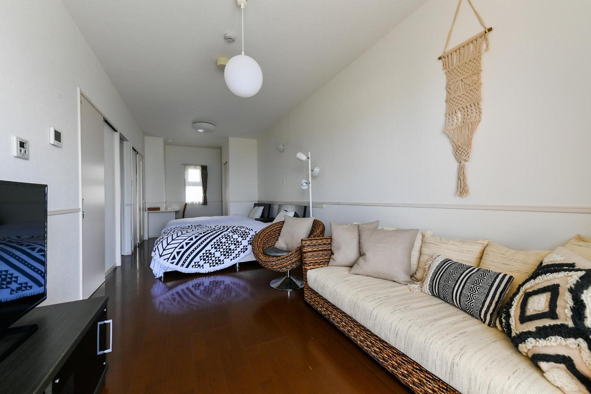 Standard Room with Garden View (Private Jacuzzi, Washing Machine) - Photo 9