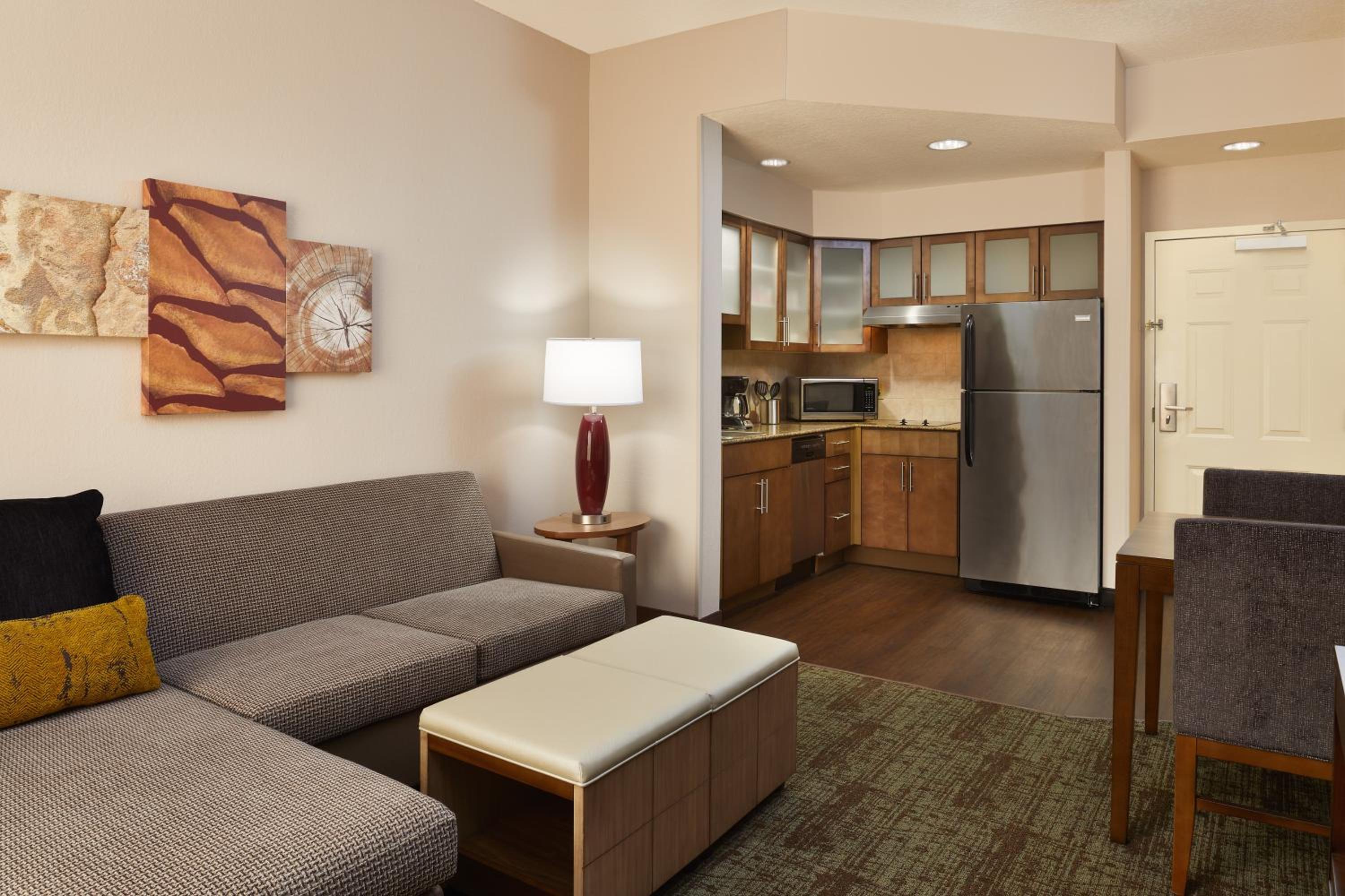 One-Bedroom Queen Room with Accessible Roll In Shower - Non-Smoking