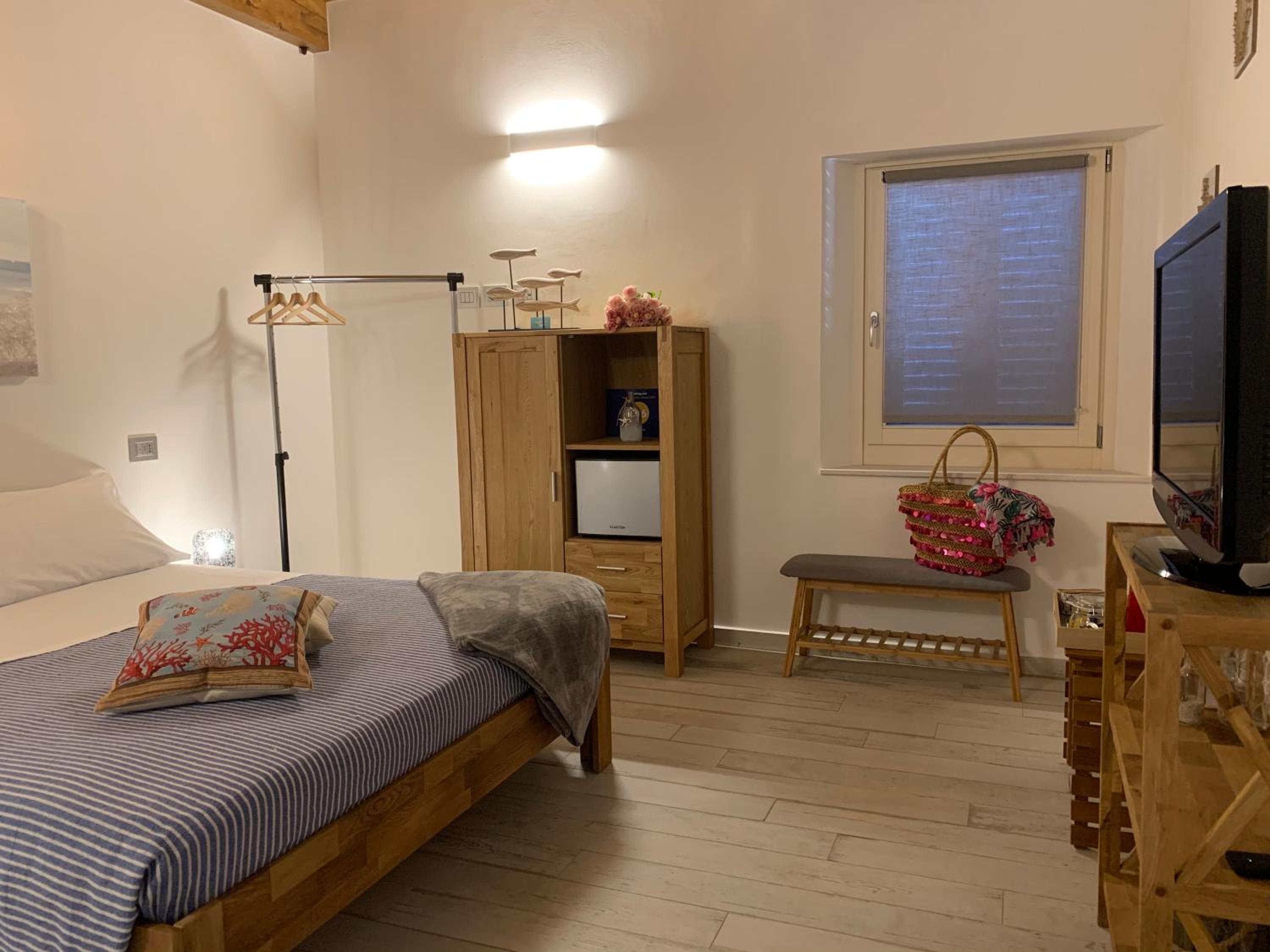 Deluxe Double Room - Photo 7