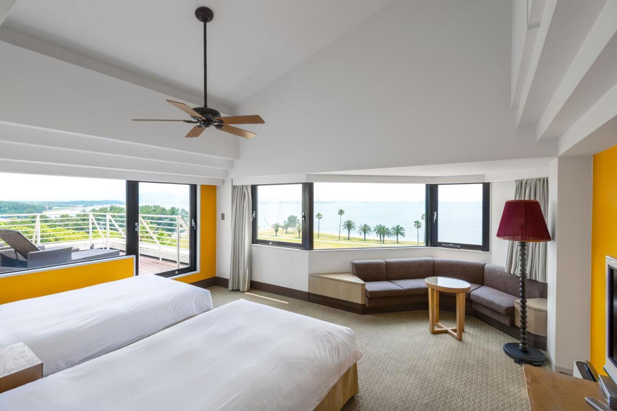 Grand Twin Room with Balcony - 3-5 Floor - Photo 1