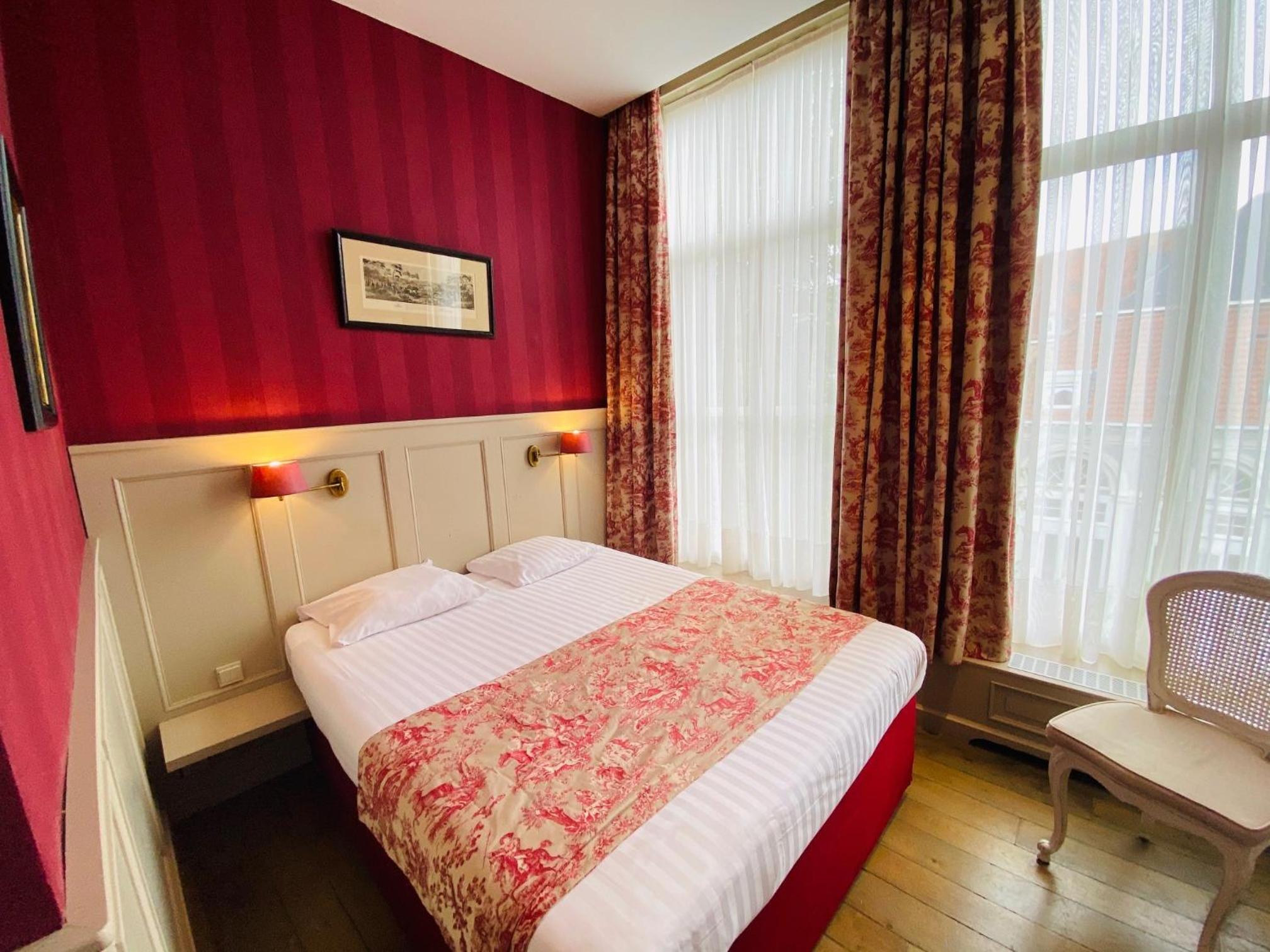 Budget Double Room photo 1