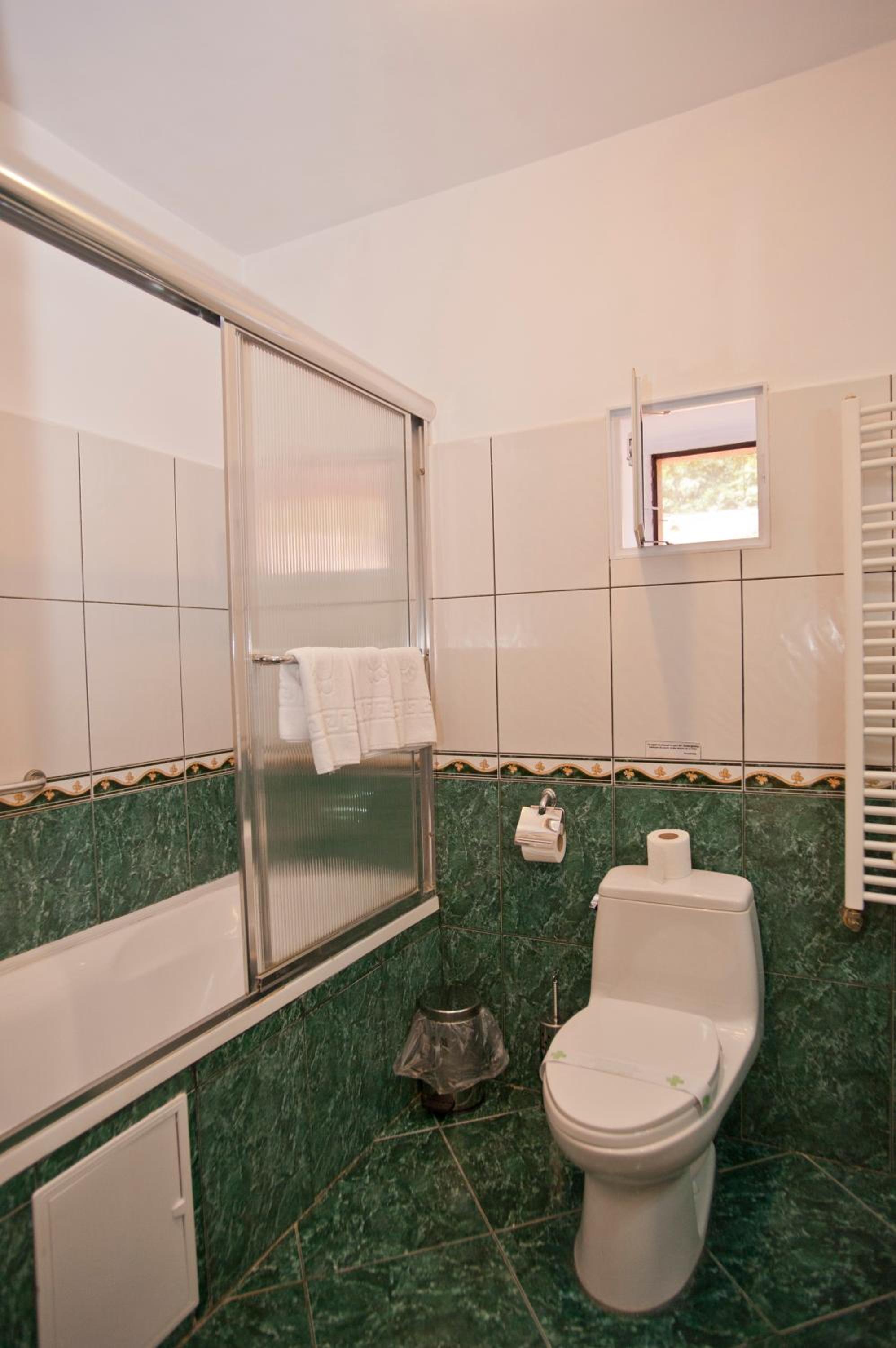 Superior Twin Room - Photo 11