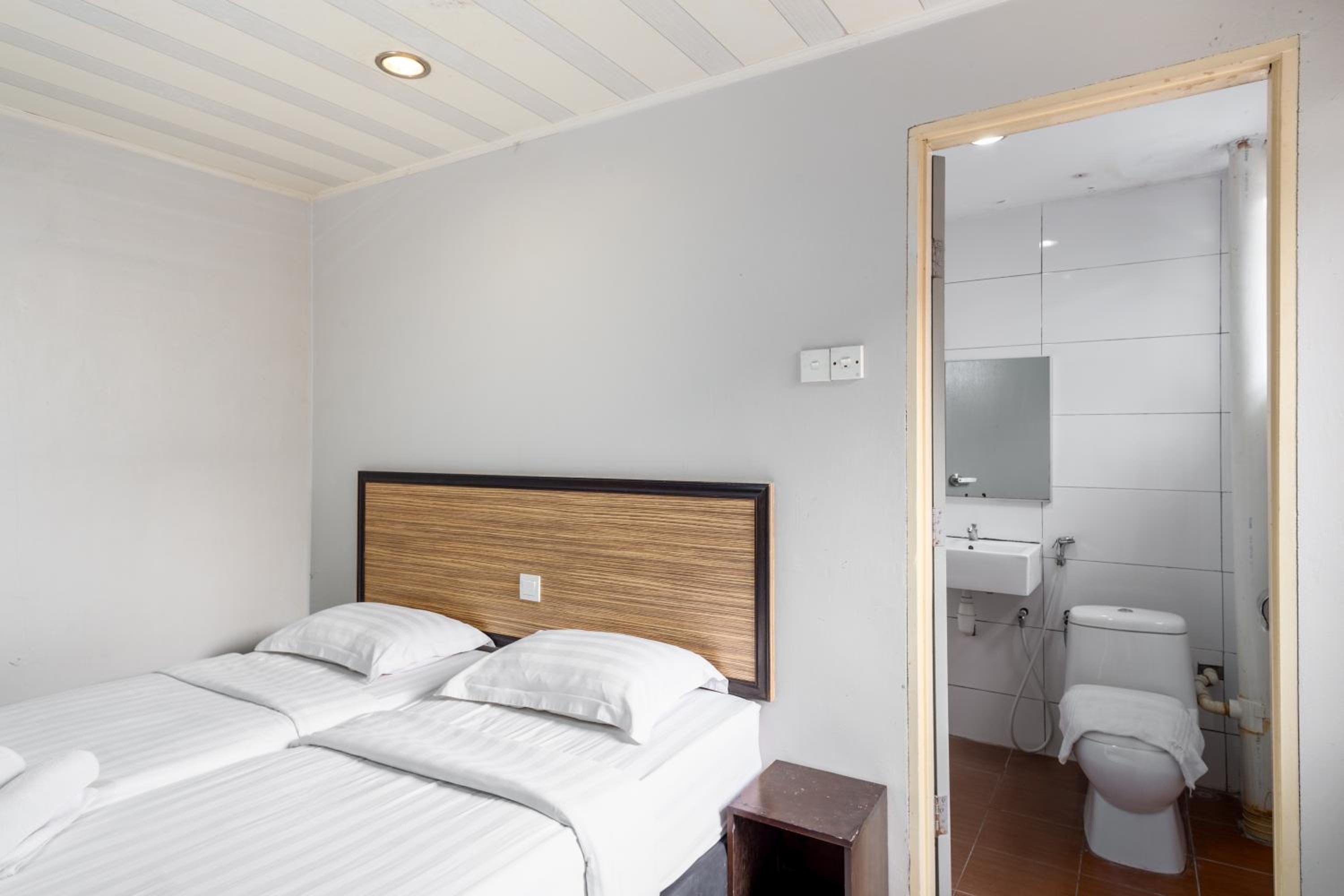 Superior Twin Room photo 2