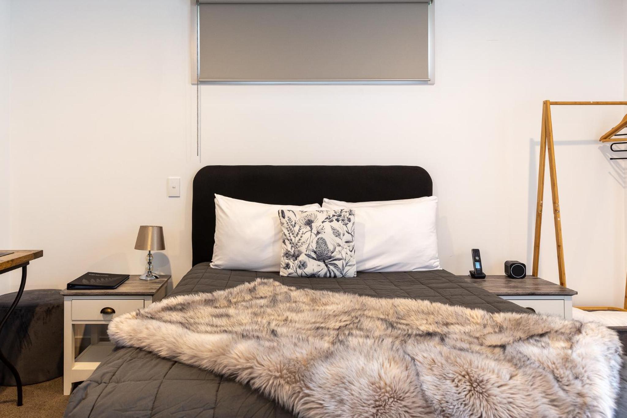 Deluxe Double Room - Photo 8