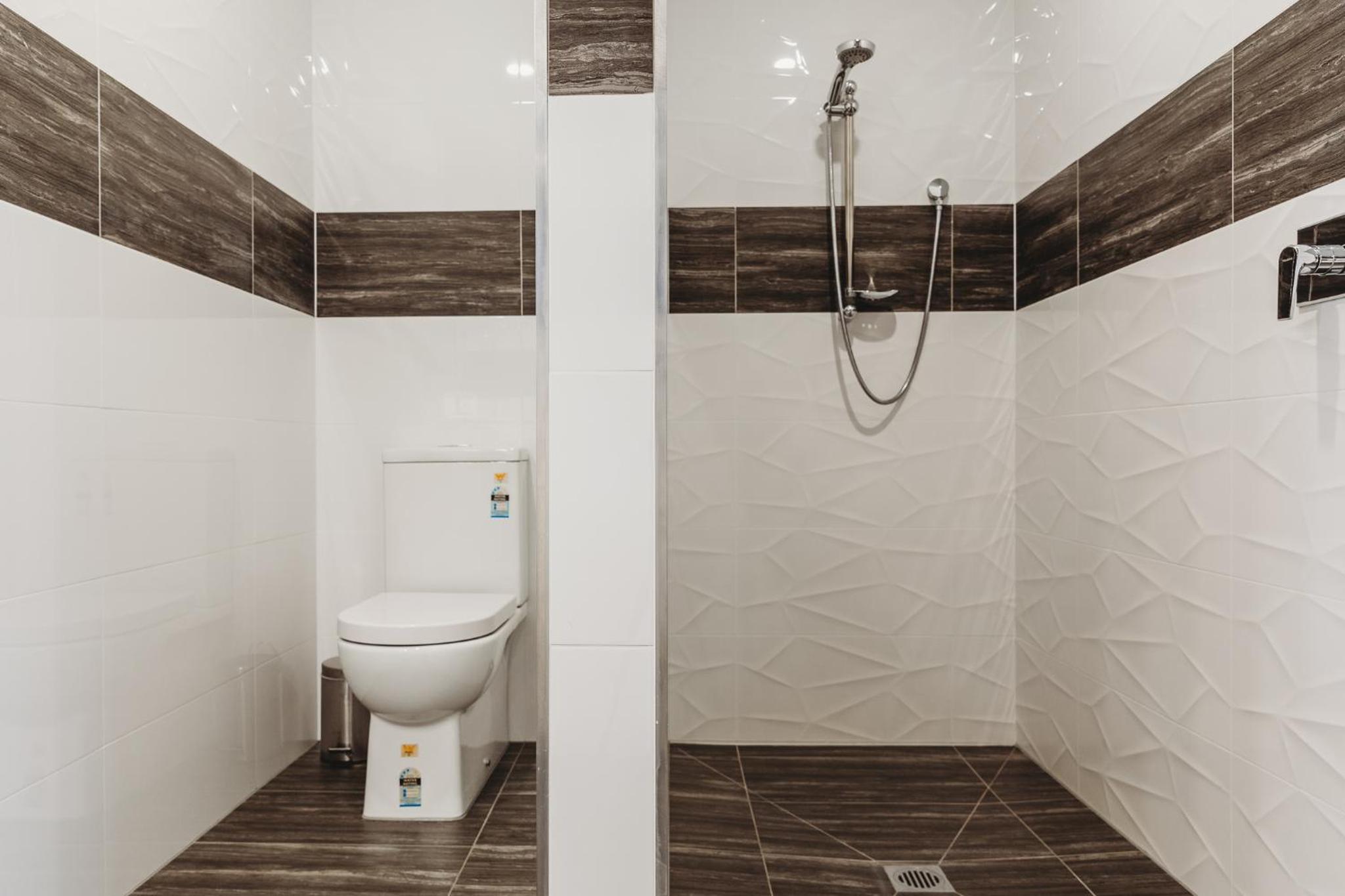 Deluxe Double Room - Photo 16