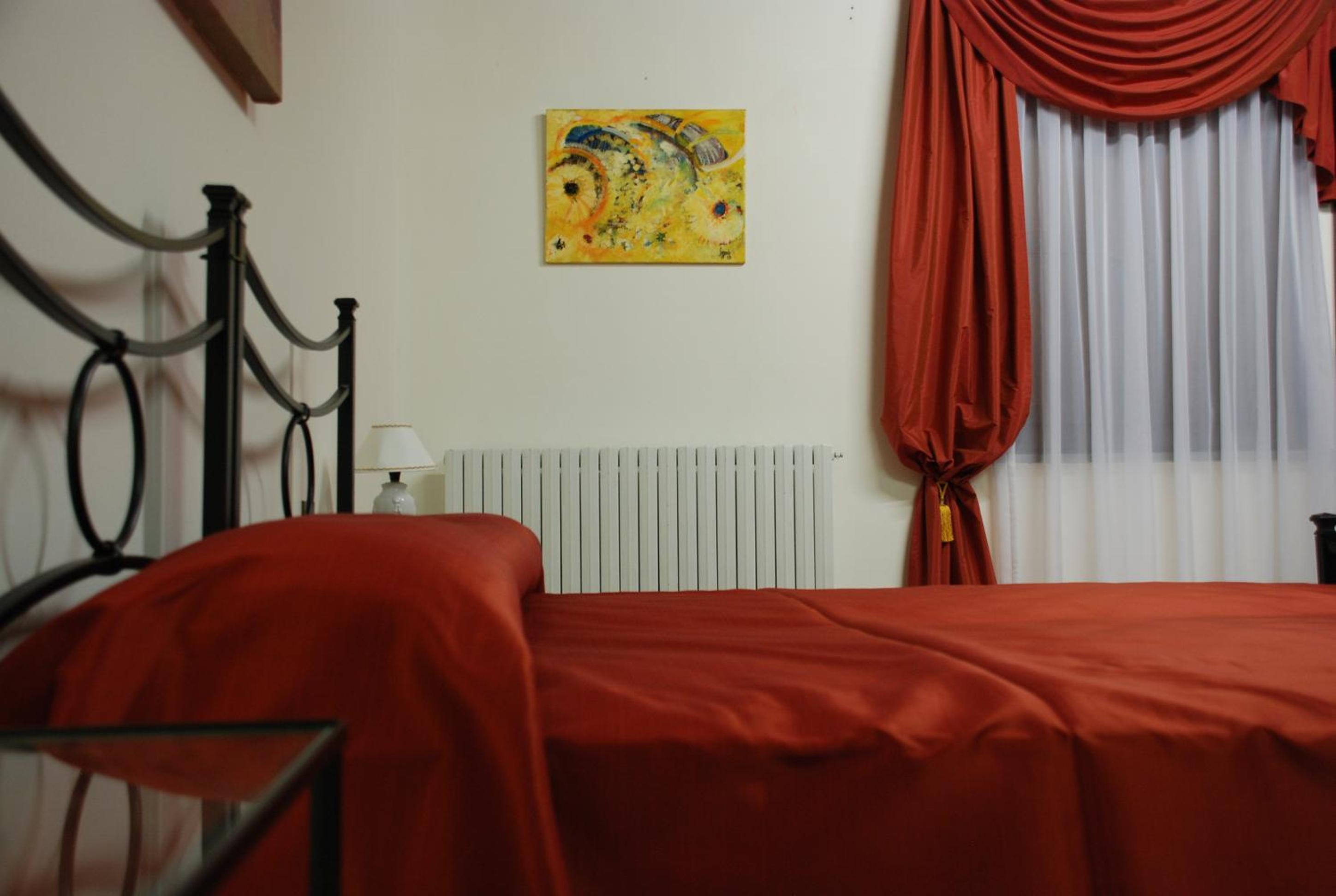 Double or Twin Room - Photo 7