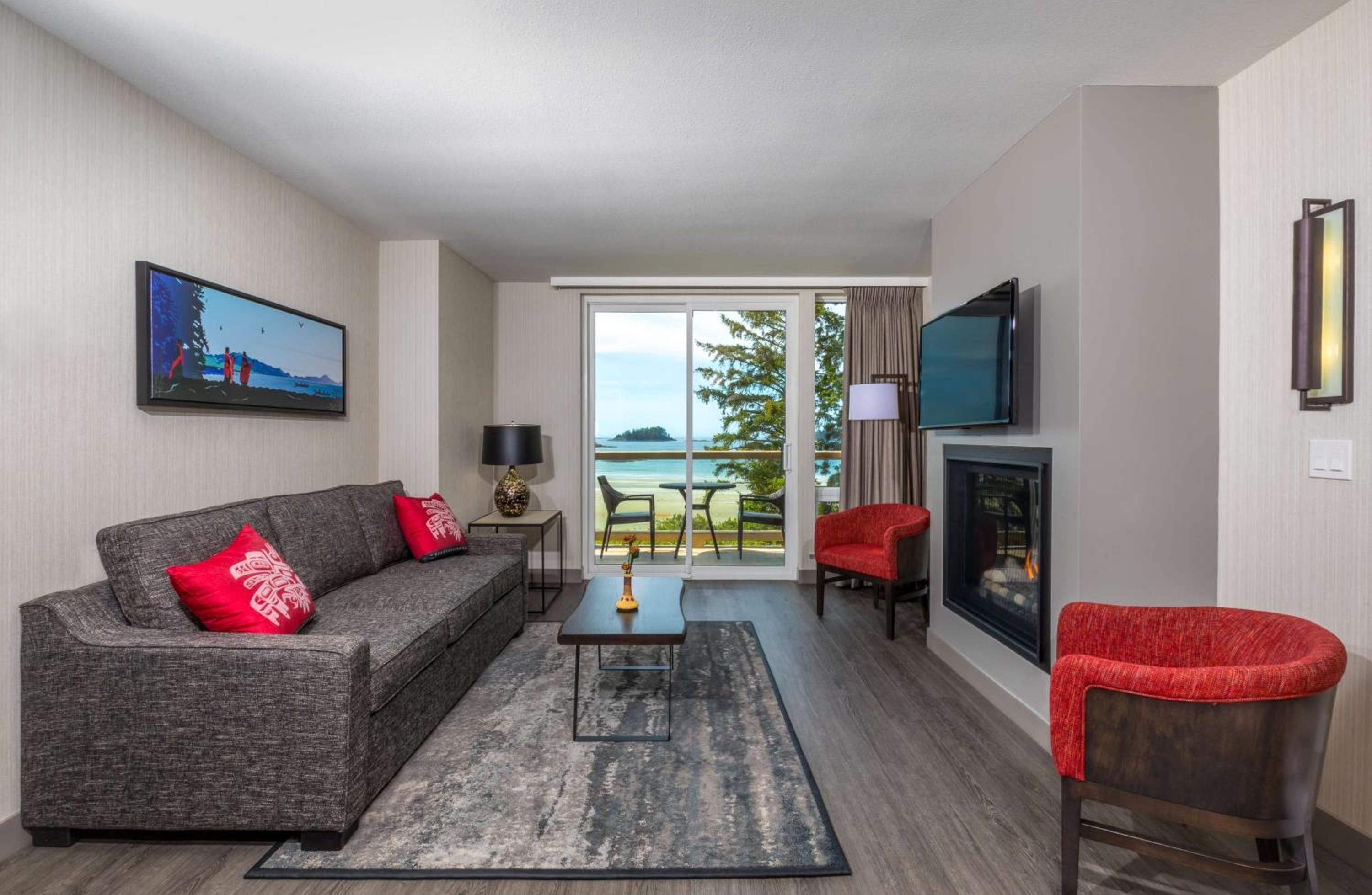 King Suite with Sofa Bed and Ocean View thumbnail 6