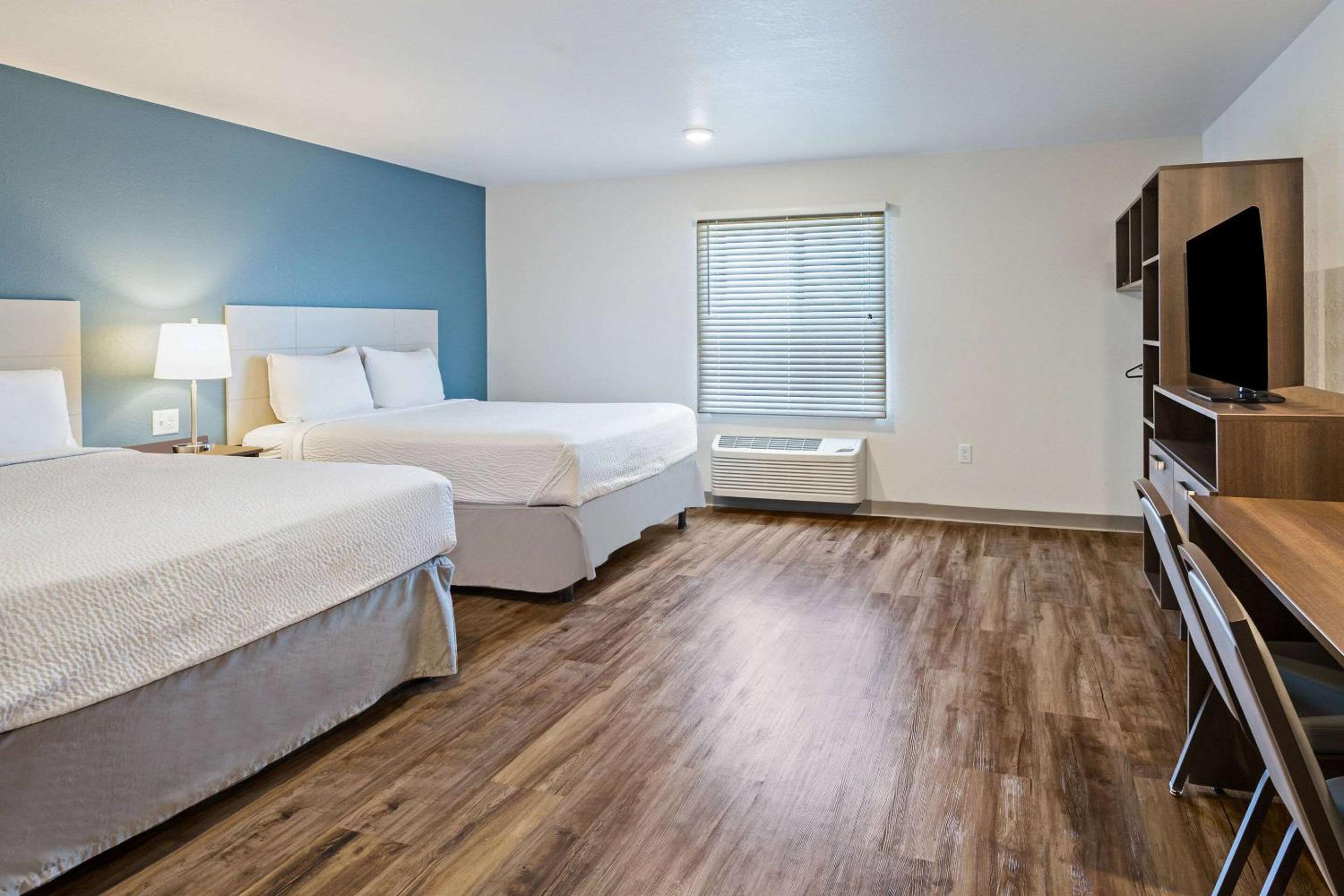 Queen Room with Two Queen Beds - Accessible/Non-Smoking  photo 1