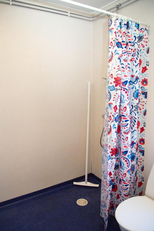 Hostel Room with Shared Bathroom photo 2