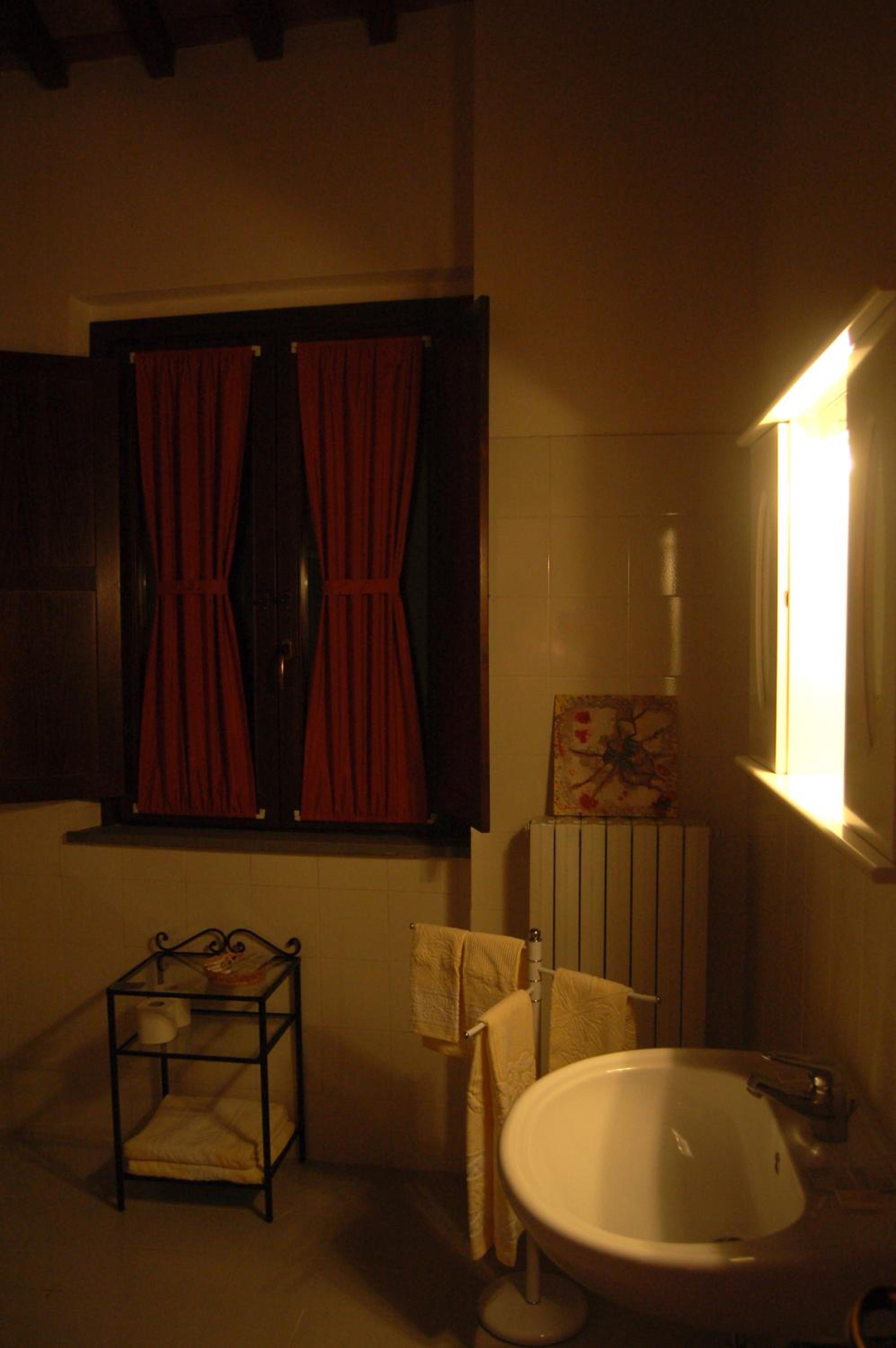 Double or Twin Room - Photo 11