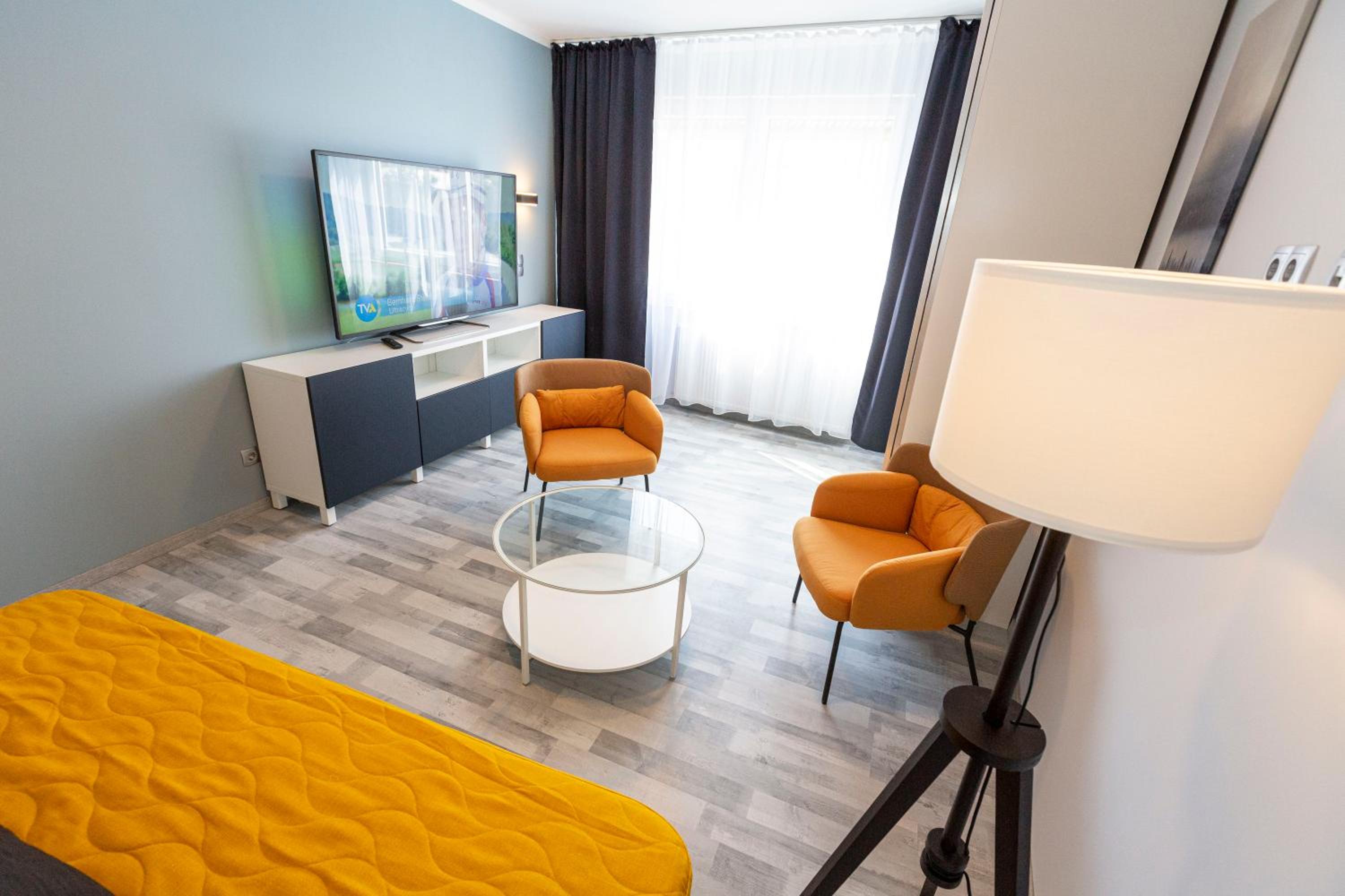 One-Bedroom Apartment - Photo 12