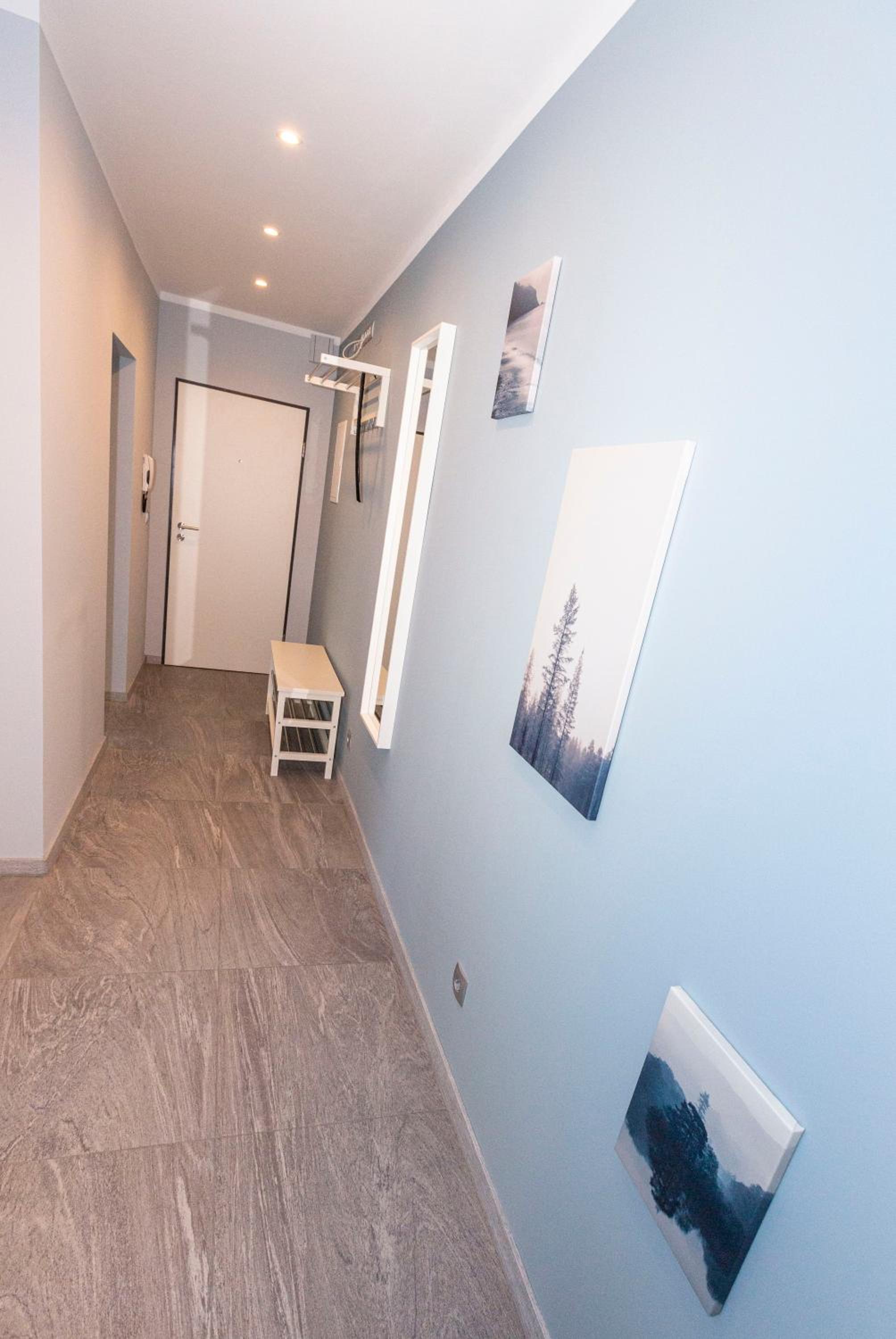 One-Bedroom Apartment - Photo 9