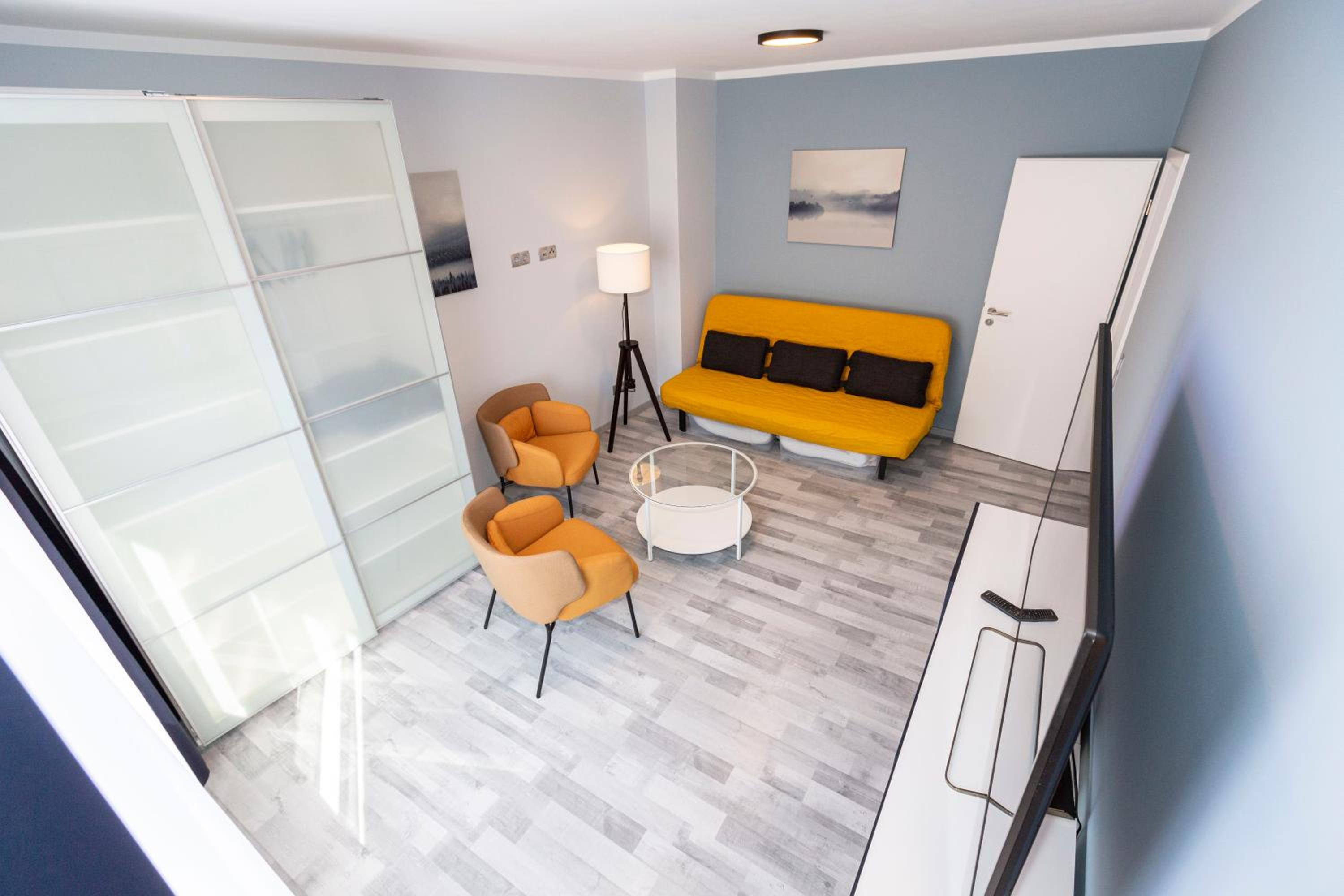 One-Bedroom Apartment - Photo 8