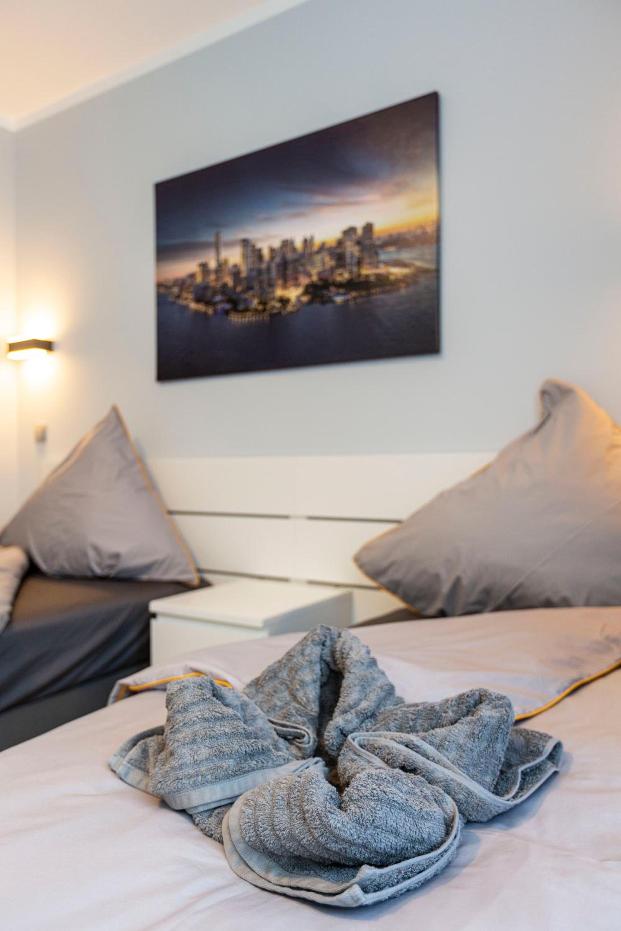 One-Bedroom Apartment - Photo 7