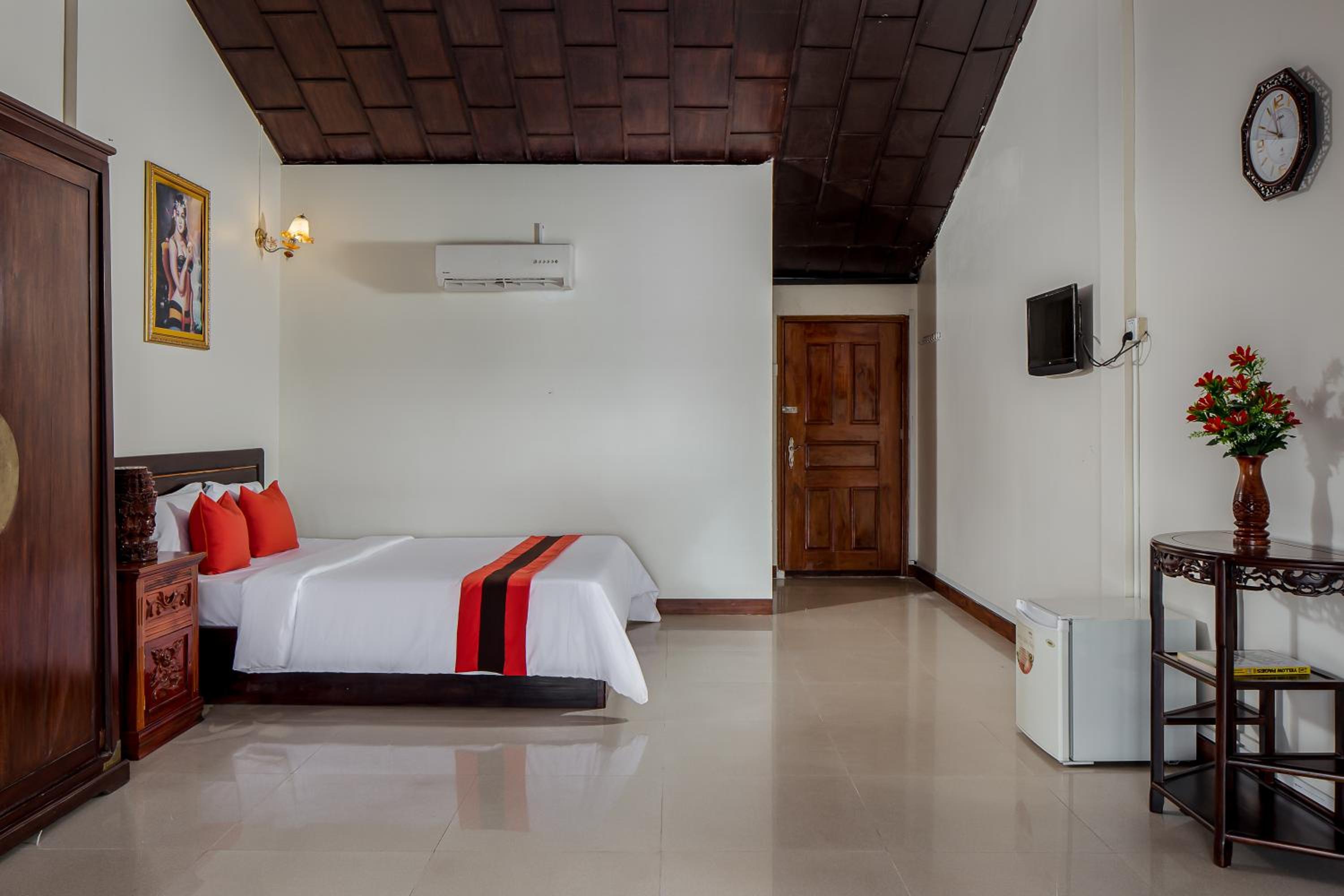 Deluxe Suite - Photo 2