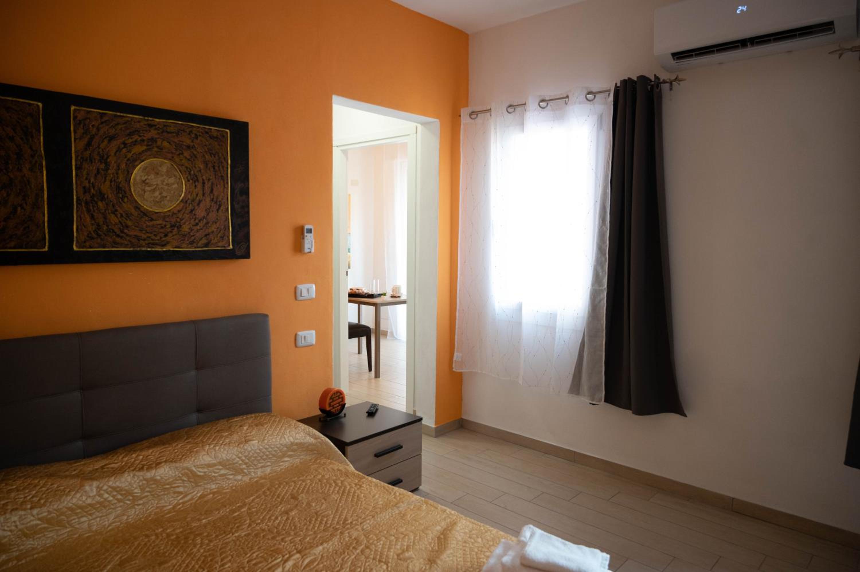 Deluxe Double Room with Balcony photo 2