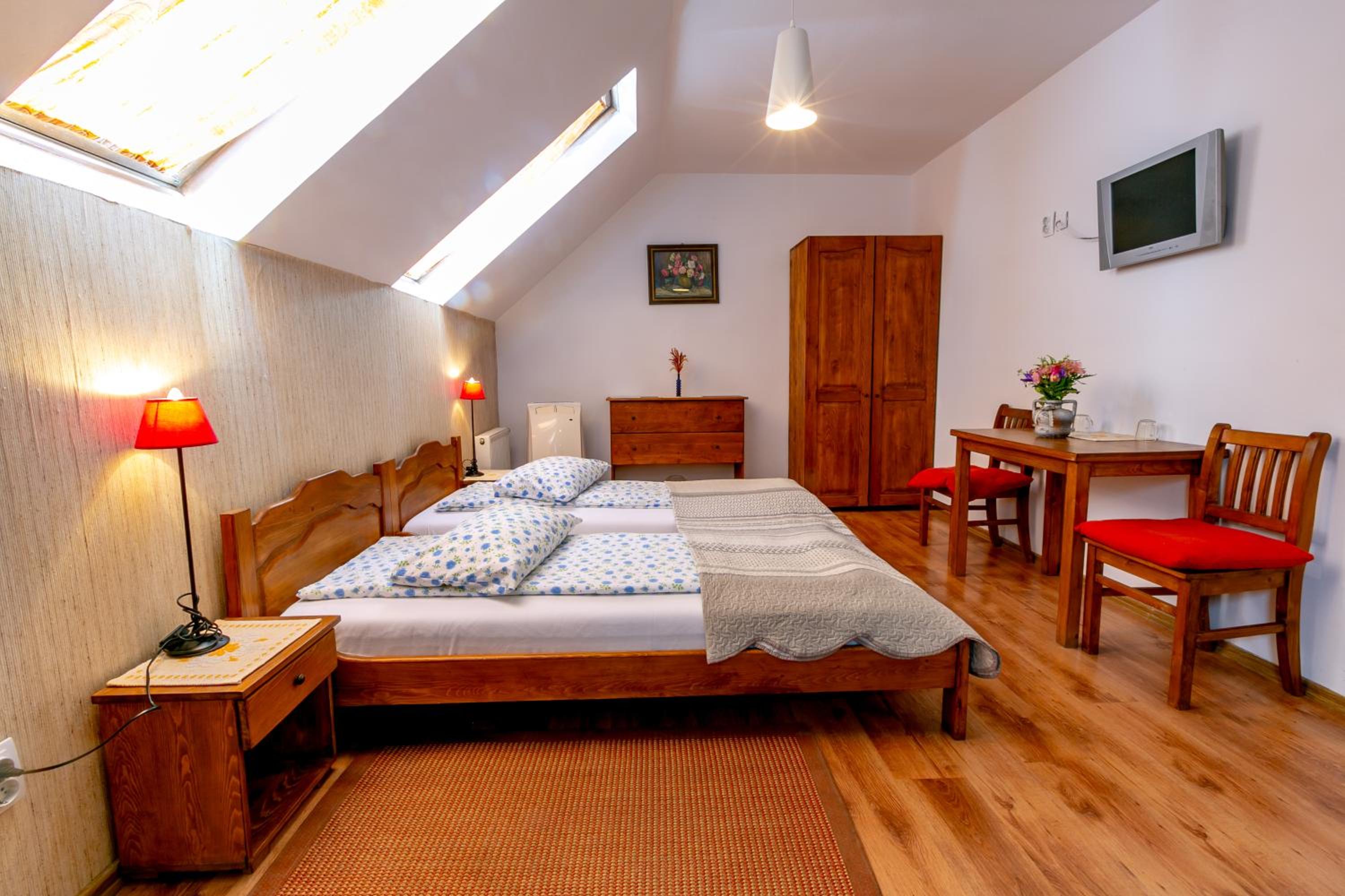 Standard Twin Room photo 3